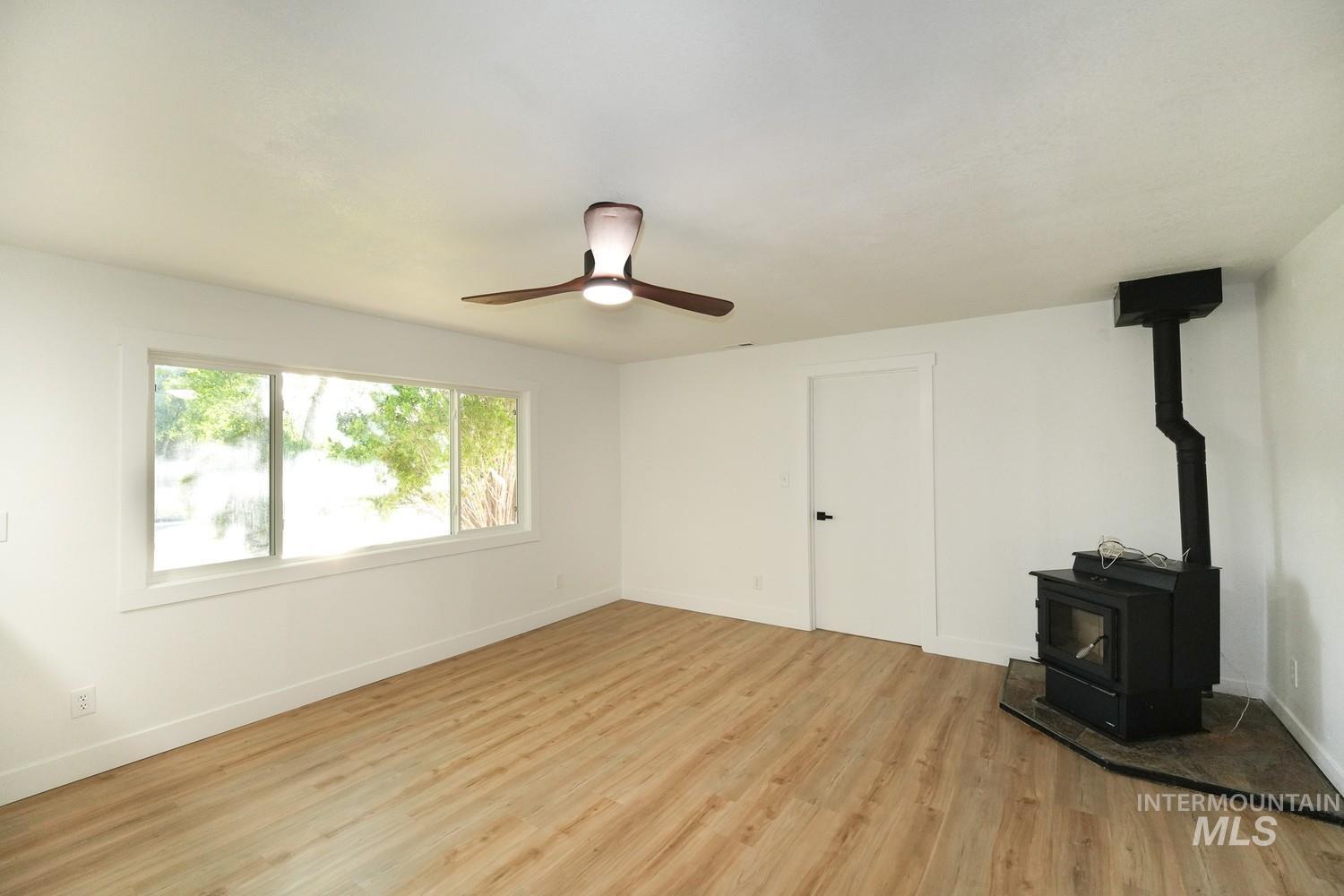 7102 S Ravenswood Way, Boise, Idaho 83709, 4 Bedrooms, 2 Bathrooms, Residential For Sale, Price $410,000,MLS 98991443