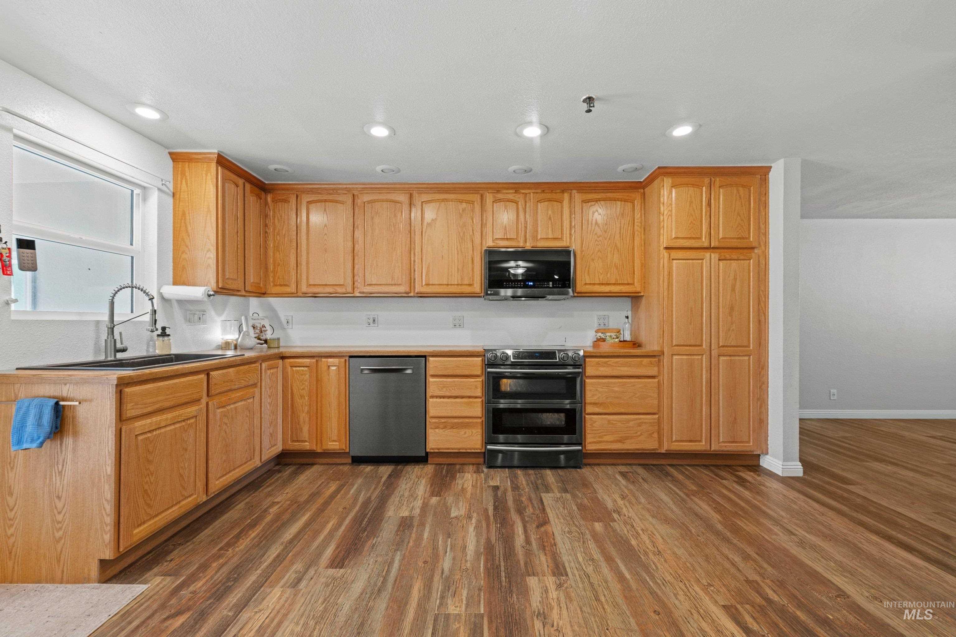 11684 W Gila, Kuna, Idaho 83634, 3 Bedrooms, 2 Bathrooms, Residential For Sale, Price $650,000,MLS 98991444