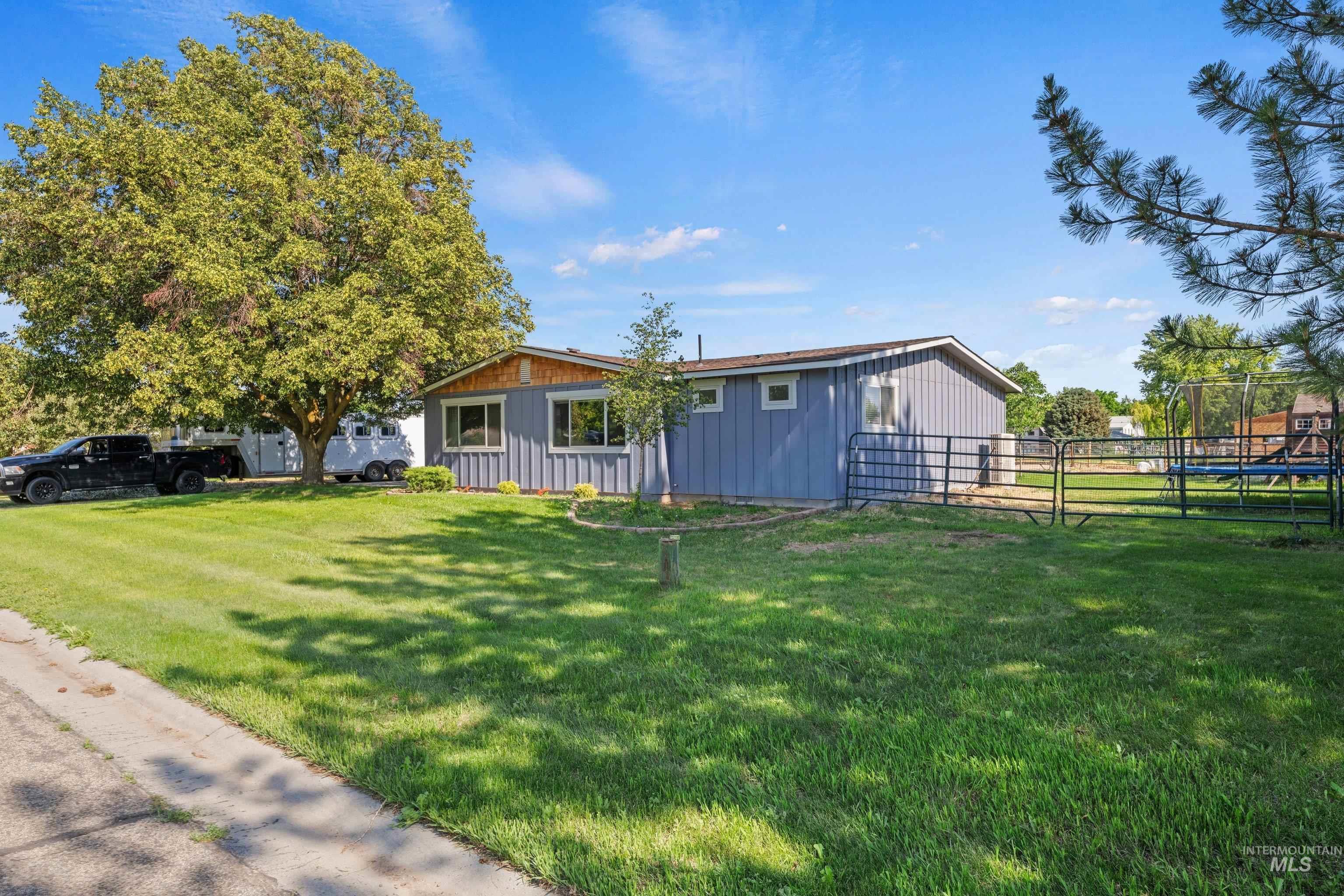 11684 W Gila, Kuna, Idaho 83634, 3 Bedrooms, 2 Bathrooms, Residential For Sale, Price $650,000,MLS 98991444