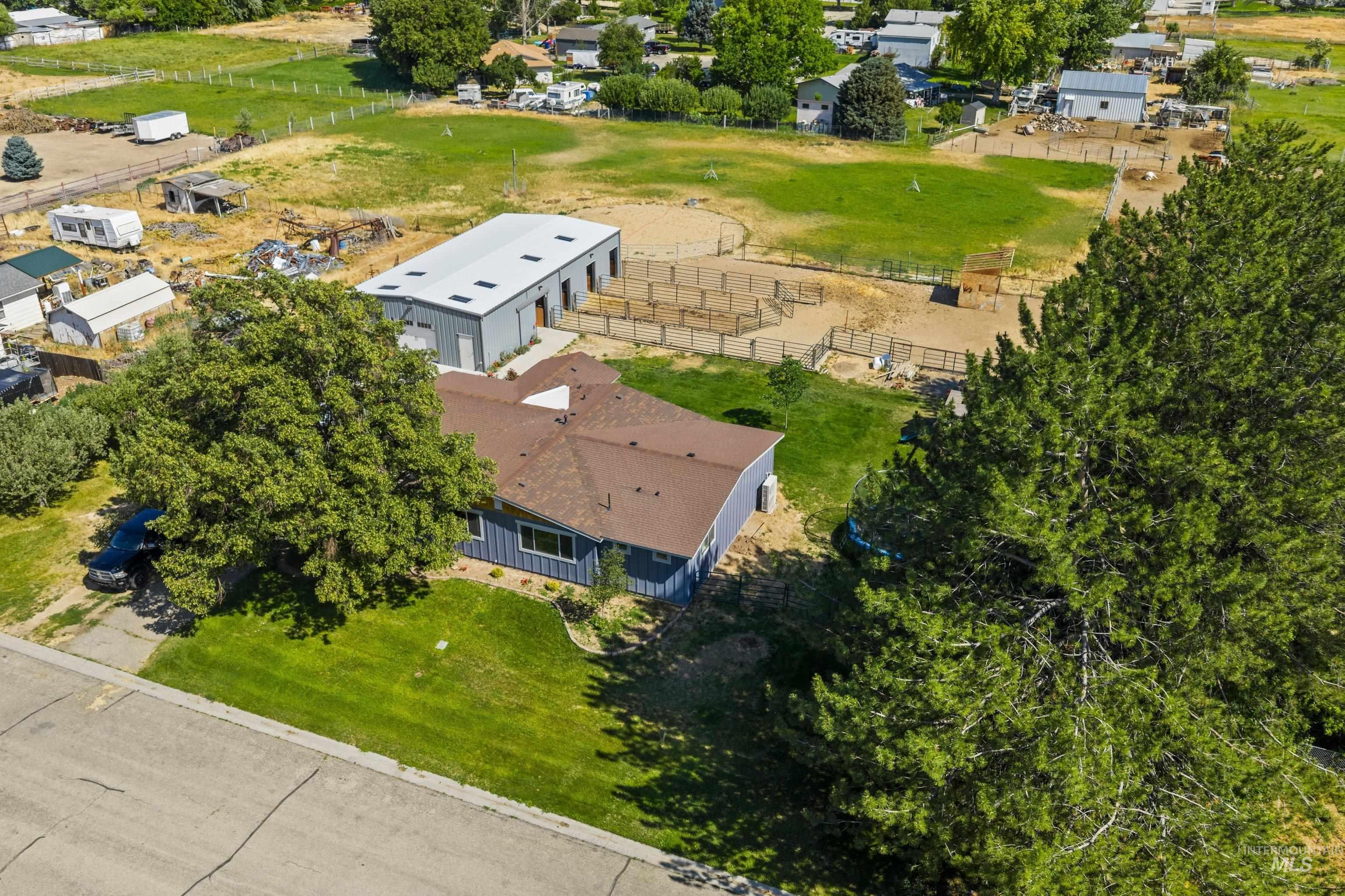 11684 W Gila, Kuna, Idaho 83634, 3 Bedrooms, 2 Bathrooms, Residential For Sale, Price $650,000,MLS 98991444
