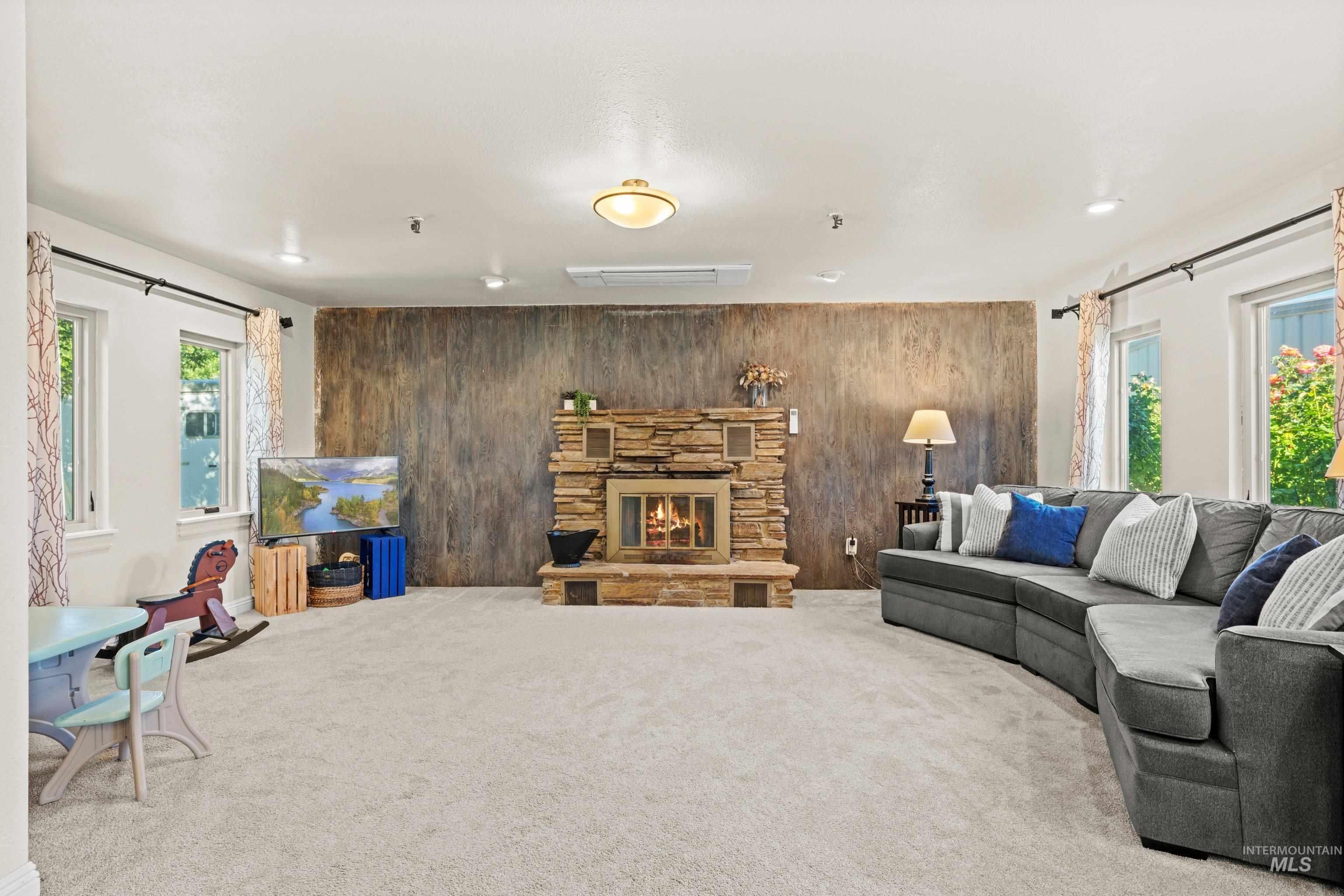 11684 W Gila, Kuna, Idaho 83634, 3 Bedrooms, 2 Bathrooms, Residential For Sale, Price $650,000,MLS 98991444