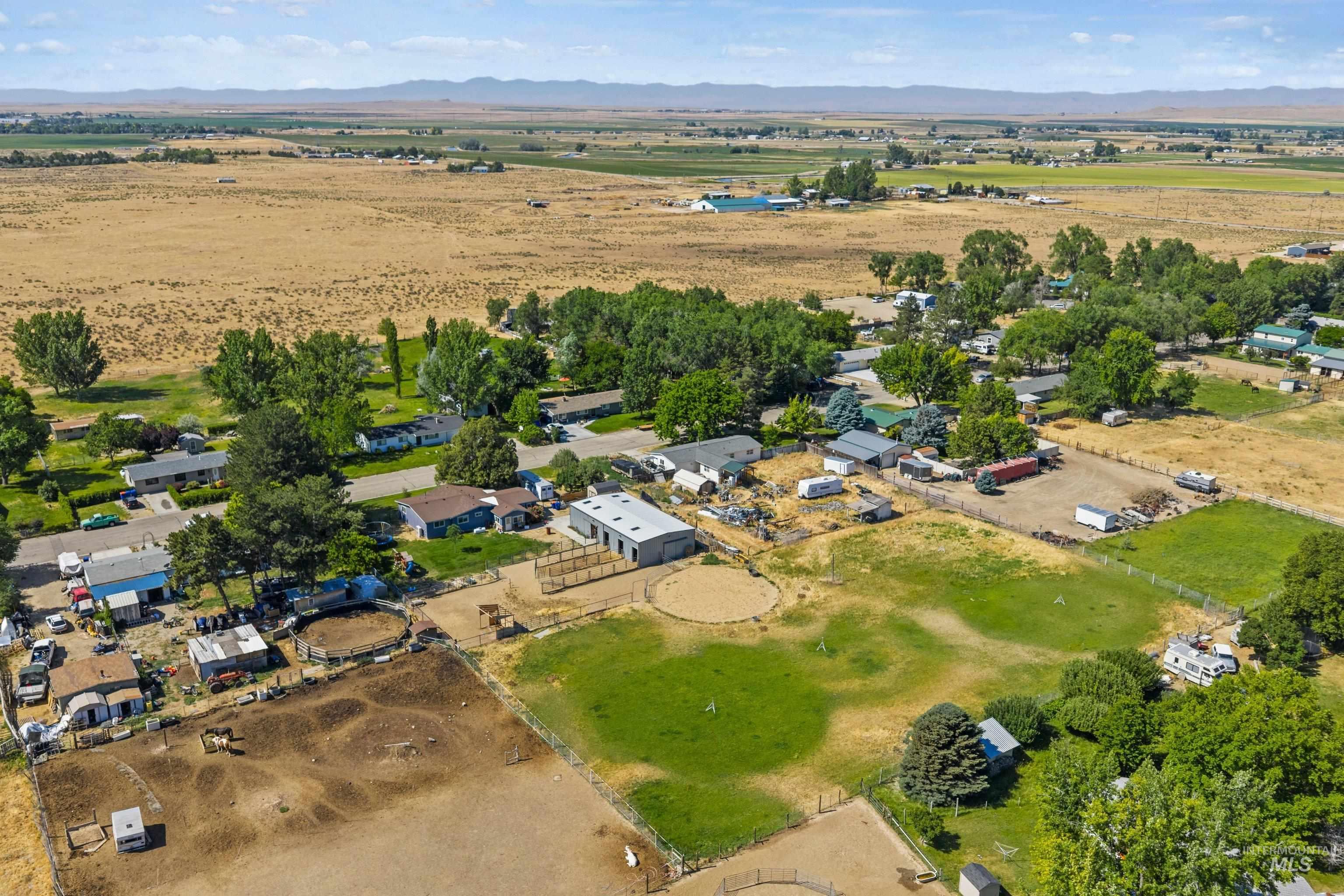 11684 W Gila, Kuna, Idaho 83634, 3 Bedrooms, 2 Bathrooms, Residential For Sale, Price $650,000,MLS 98991444