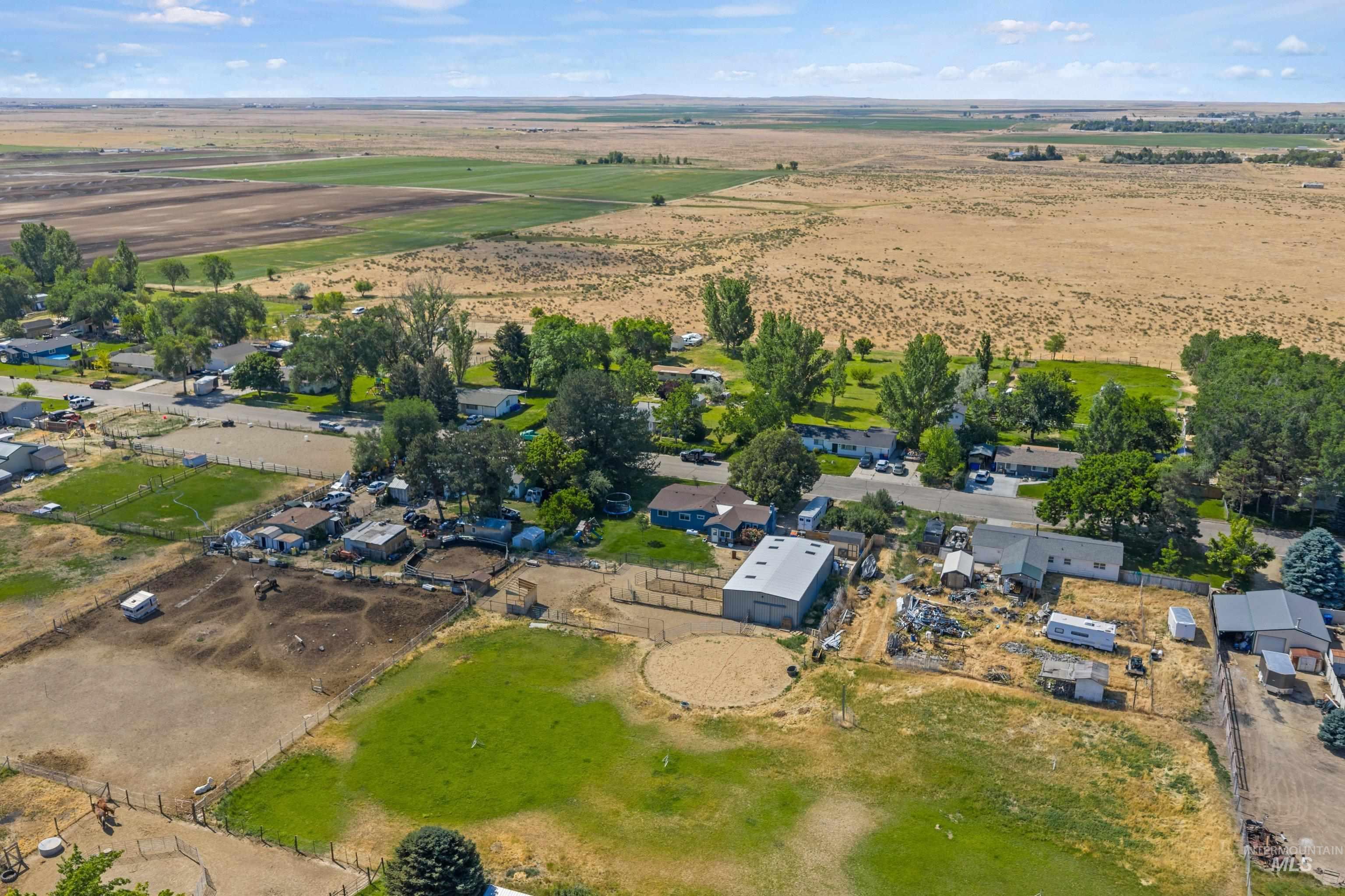 11684 W Gila, Kuna, Idaho 83634, 3 Bedrooms, 2 Bathrooms, Residential For Sale, Price $650,000,MLS 98991444