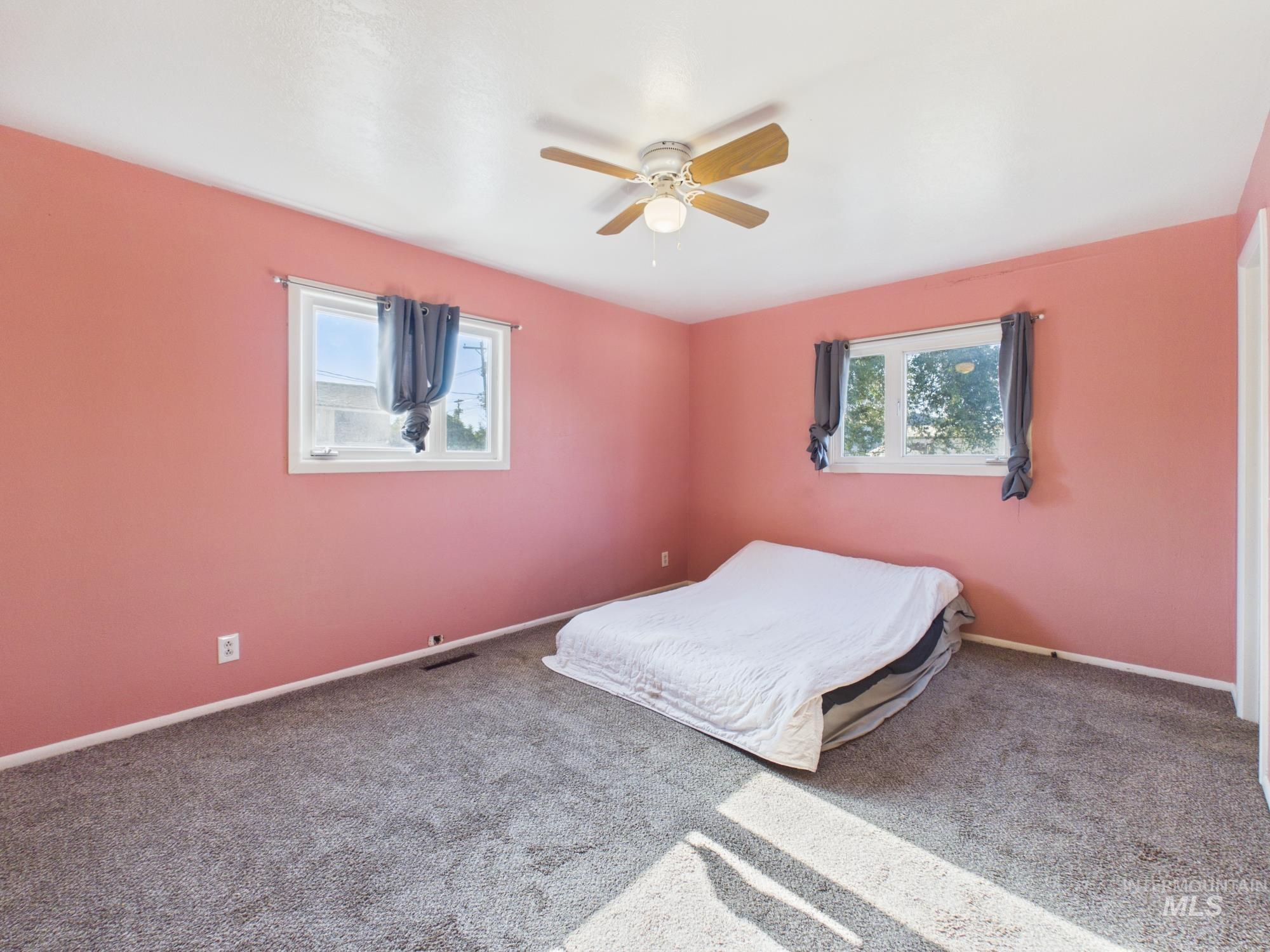 204 Anderson St, Caldwell, Idaho 83605, 3 Bedrooms, 1.5 Bathrooms, Residential For Sale, Price $325,000,MLS 98991446