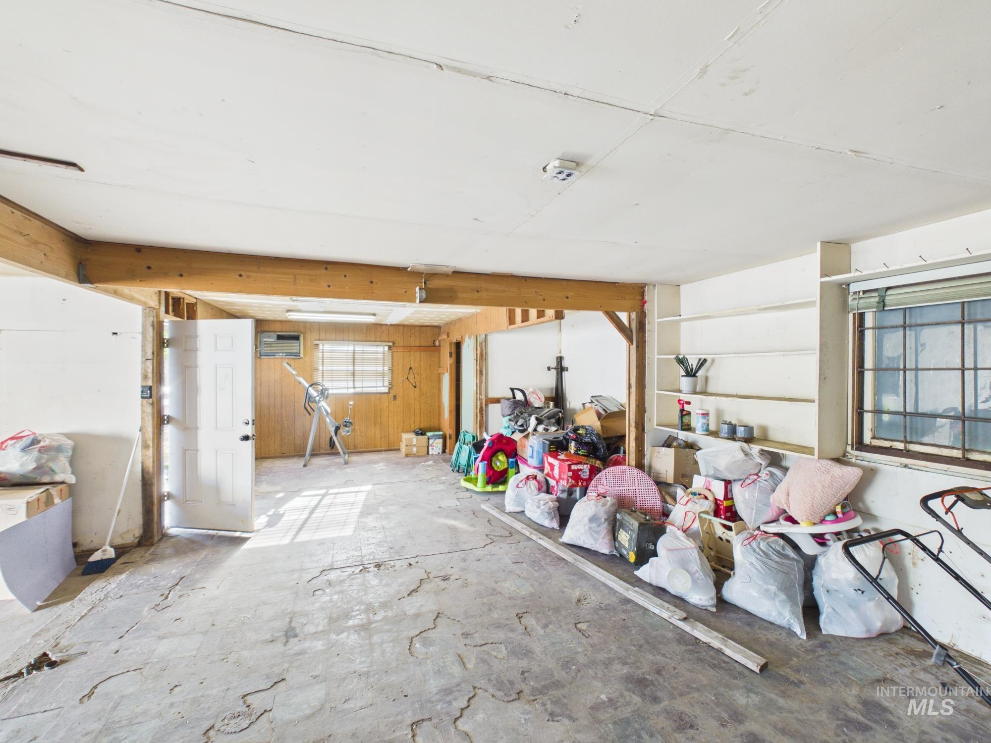 204 Anderson St, Caldwell, Idaho 83605, 3 Bedrooms, 1.5 Bathrooms, Residential For Sale, Price $325,000,MLS 98991446