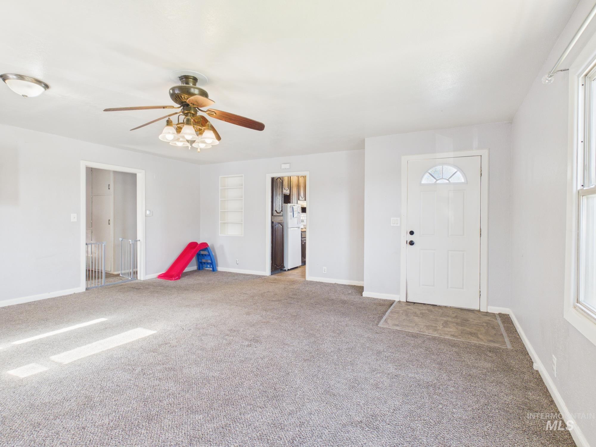 204 Anderson St, Caldwell, Idaho 83605, 3 Bedrooms, 1.5 Bathrooms, Residential For Sale, Price $325,000,MLS 98991446