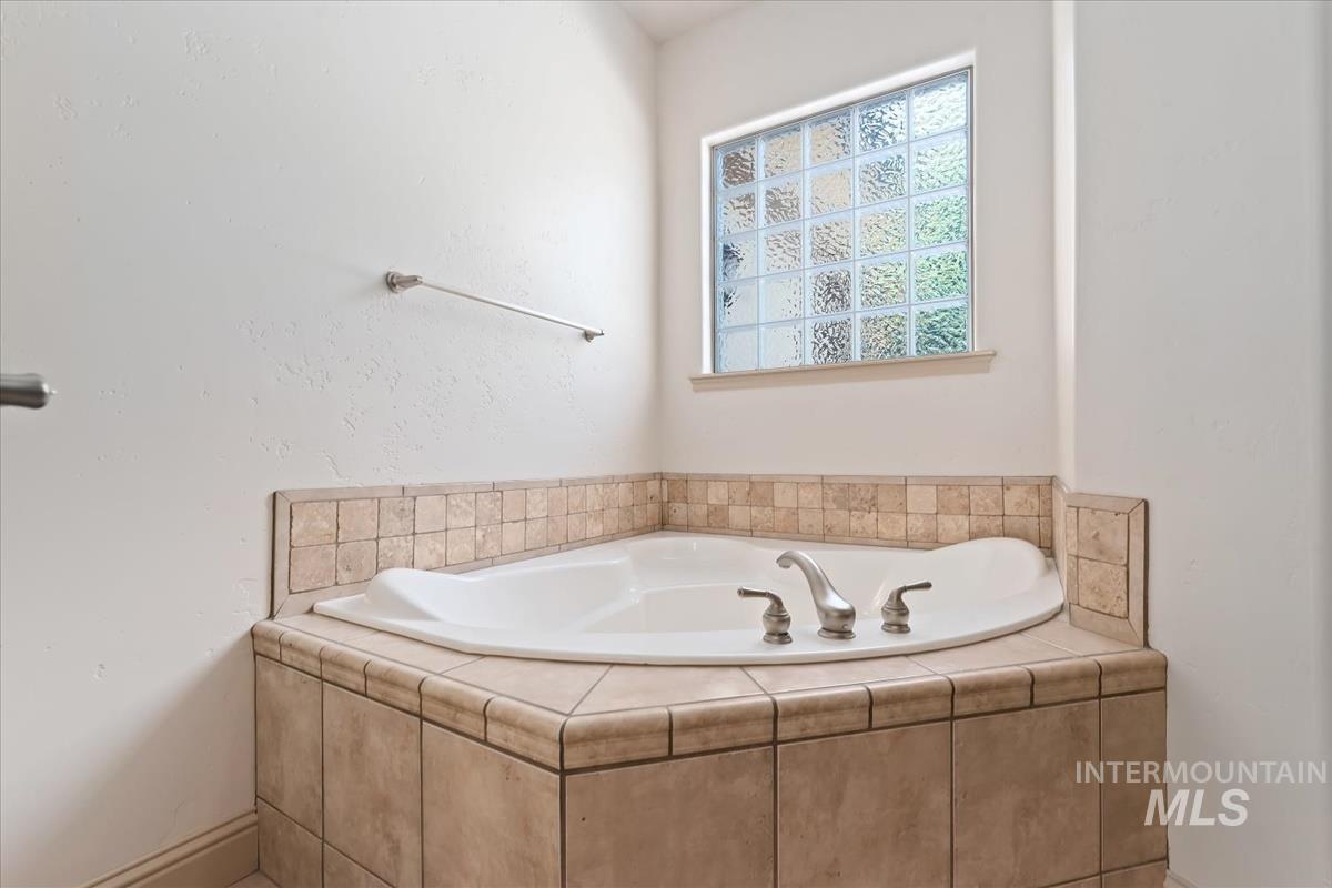 2283 W Stansbury Dr, Eagle, Idaho 83616, 4 Bedrooms, 3.5 Bathrooms, Residential For Sale, Price $2,150,000, 98991452