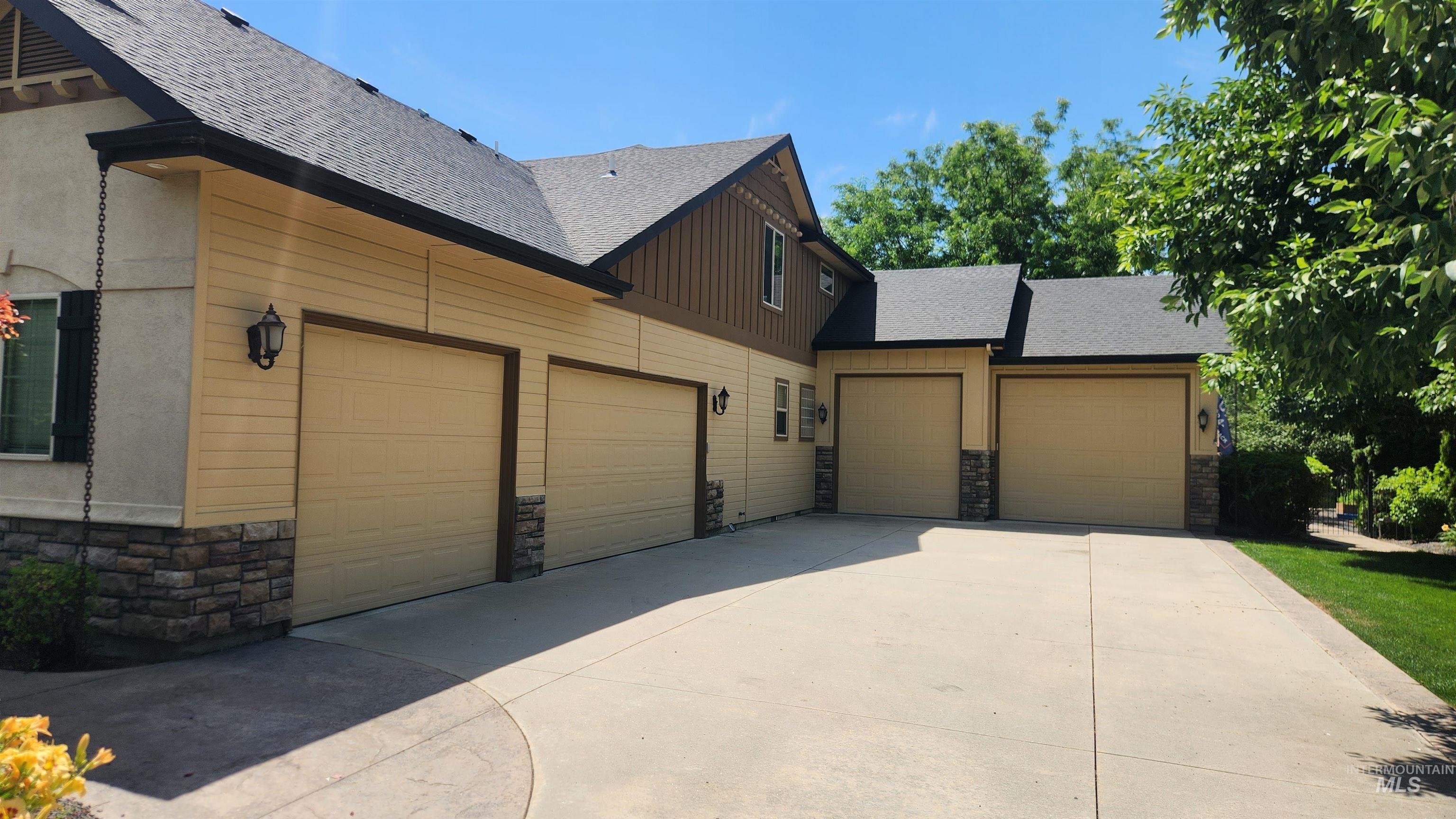 2283 W Stansbury Dr, Eagle, Idaho 83616, 4 Bedrooms, 3.5 Bathrooms, Residential For Sale, Price $2,150,000, 98991452
