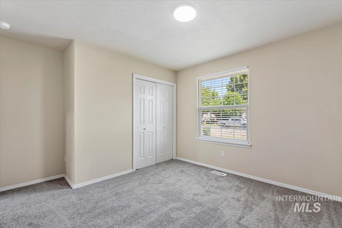 655 W Waterbury Dr, Meridian, Idaho 83646, 3 Bedrooms, 2 Bathrooms, Residential For Sale, Price $419,900, 98991456