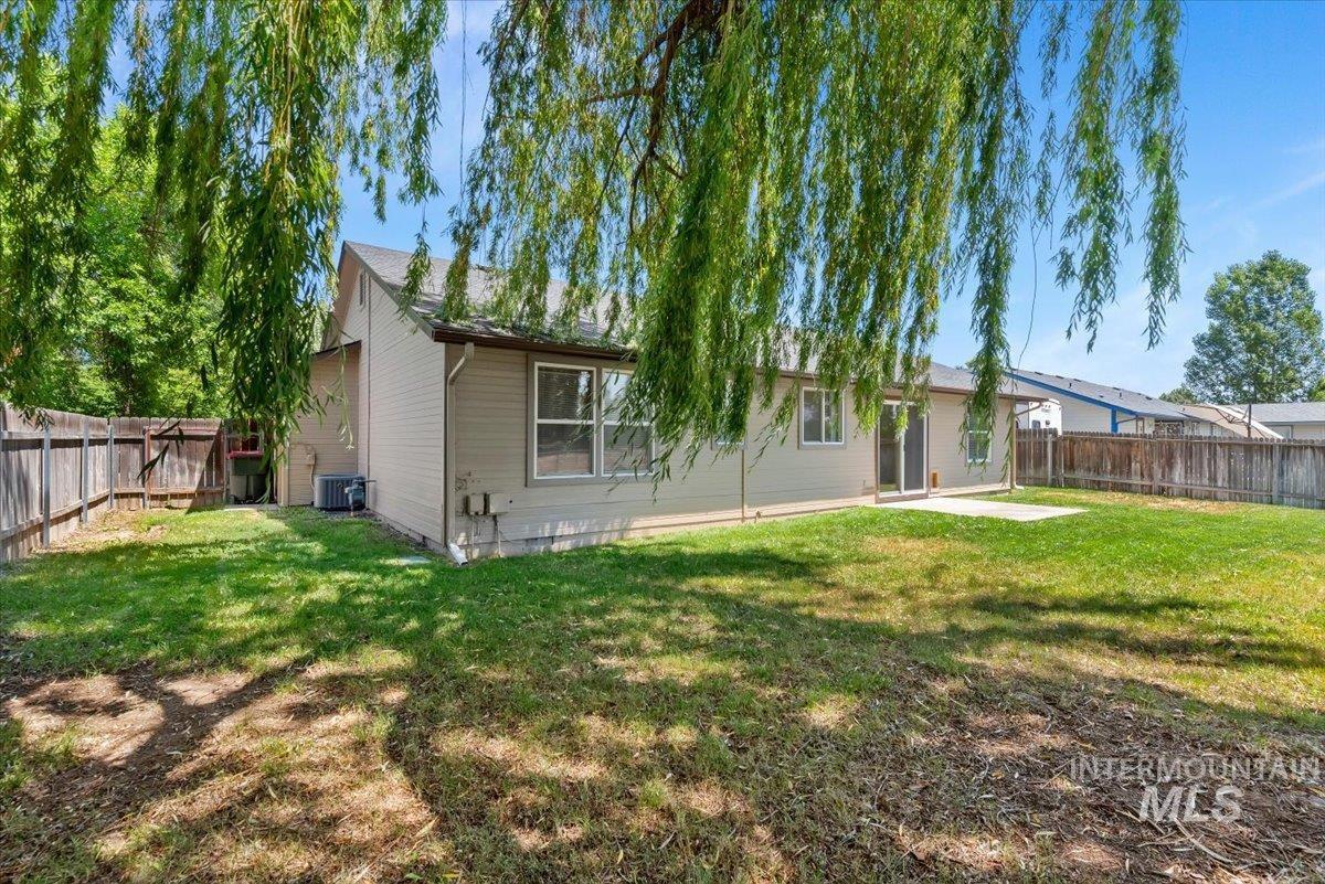 655 W Waterbury Dr, Meridian, Idaho 83646, 3 Bedrooms, 2 Bathrooms, Residential For Sale, Price $419,900, 98991456