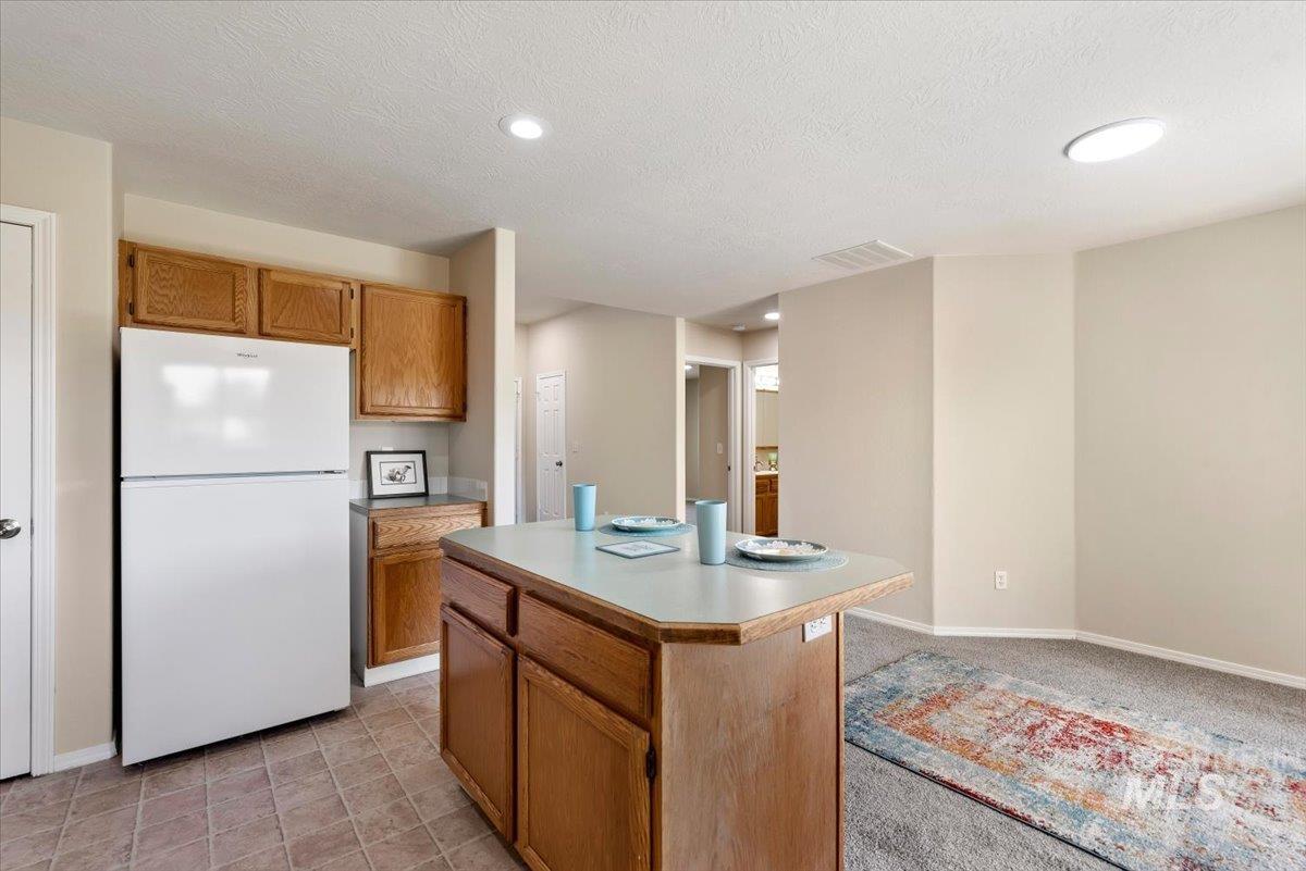 655 W Waterbury Dr, Meridian, Idaho 83646, 3 Bedrooms, 2 Bathrooms, Residential For Sale, Price $419,900, 98991456