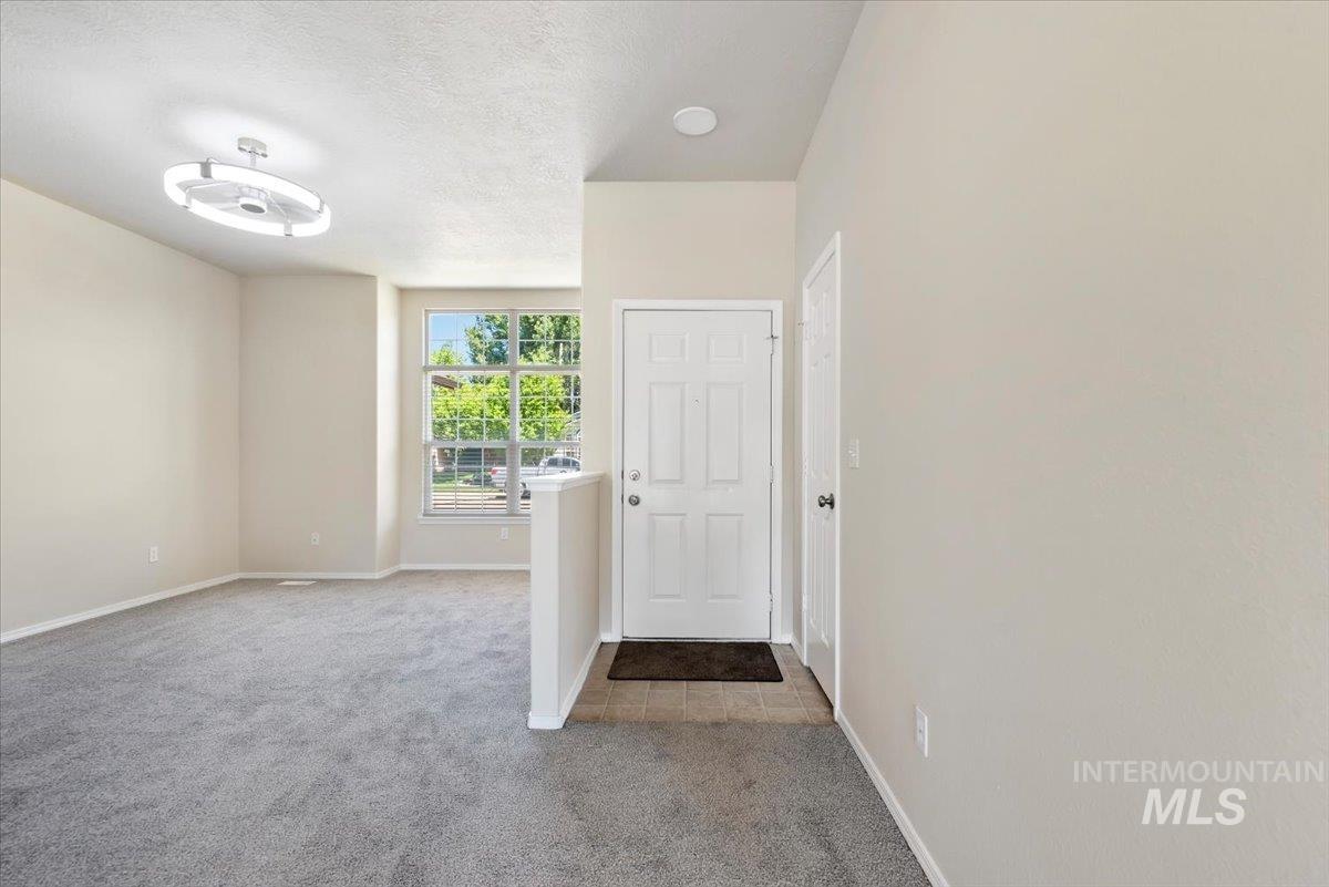655 W Waterbury Dr, Meridian, Idaho 83646, 3 Bedrooms, 2 Bathrooms, Residential For Sale, Price $419,900, 98991456