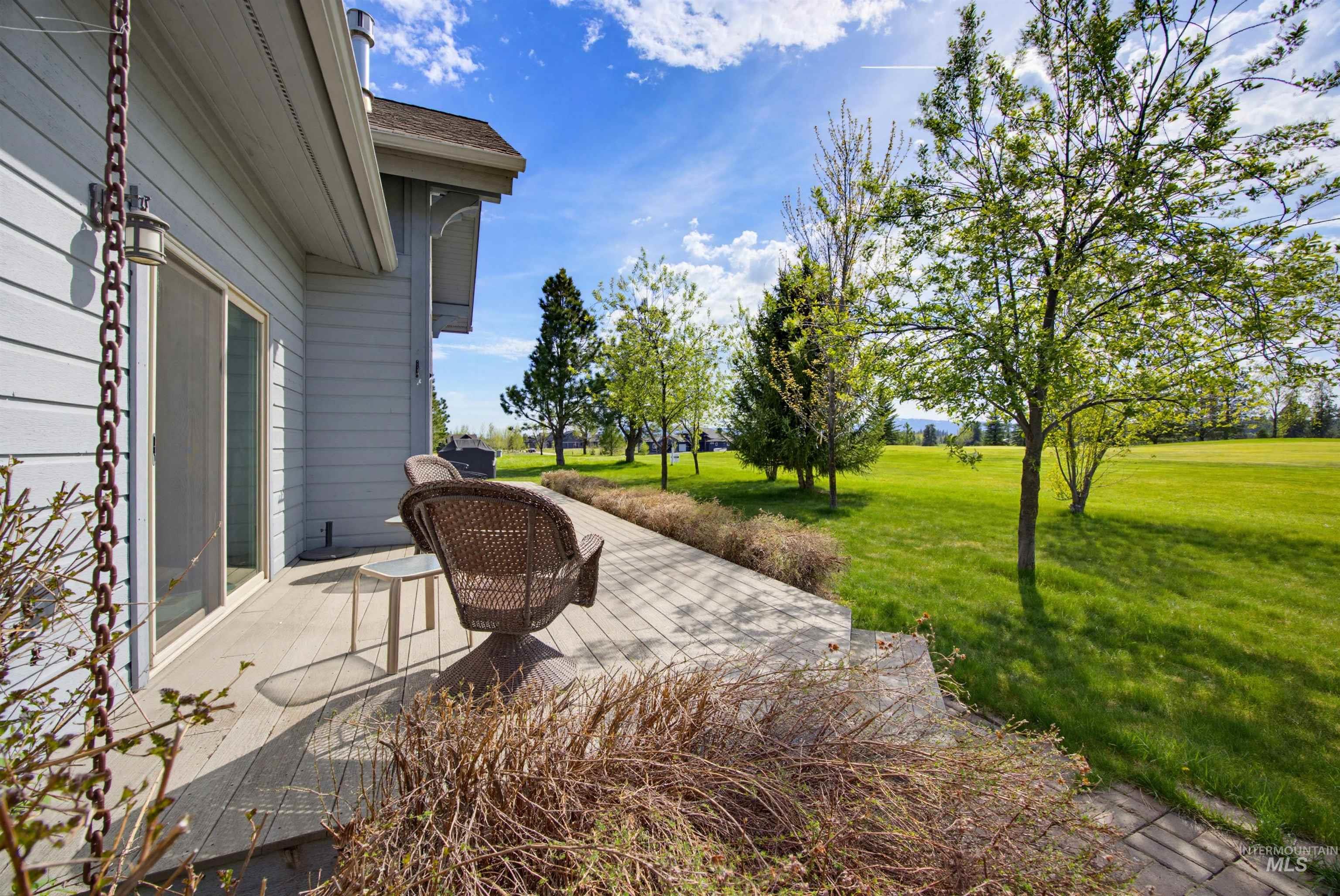 319 Otter Pond Ln, McCall, Idaho 83638, 3 Bedrooms, 3 Bathrooms, Residential For Sale, Price $1,295,000, 98991457