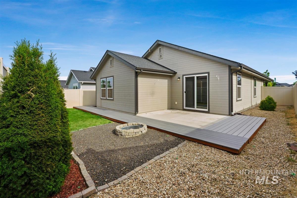 7645 E Declaration Dr., Nampa, Idaho 83687, 3 Bedrooms, 2 Bathrooms, Residential For Sale, Price $435,000,MLS 98991459