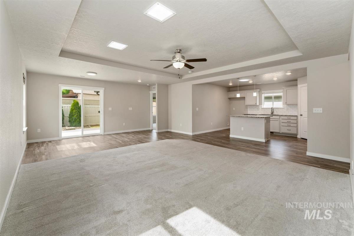 7645 E Declaration Dr., Nampa, Idaho 83687, 3 Bedrooms, 2 Bathrooms, Residential For Sale, Price $435,000,MLS 98991459