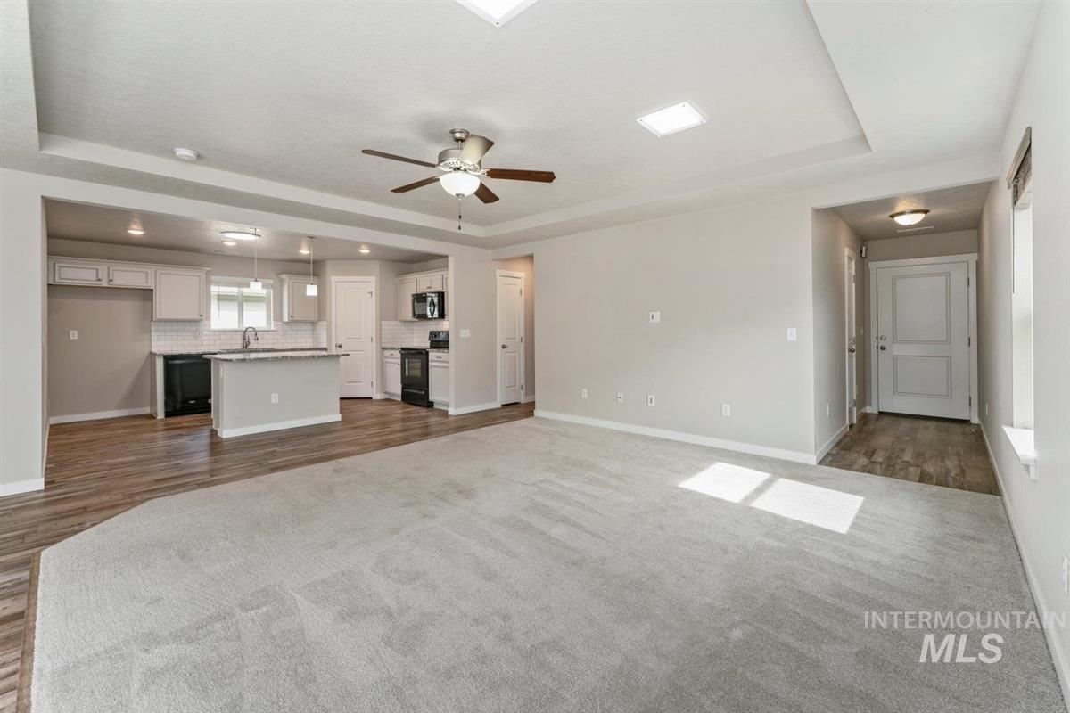 7645 E Declaration Dr., Nampa, Idaho 83687, 3 Bedrooms, 2 Bathrooms, Residential For Sale, Price $435,000,MLS 98991459