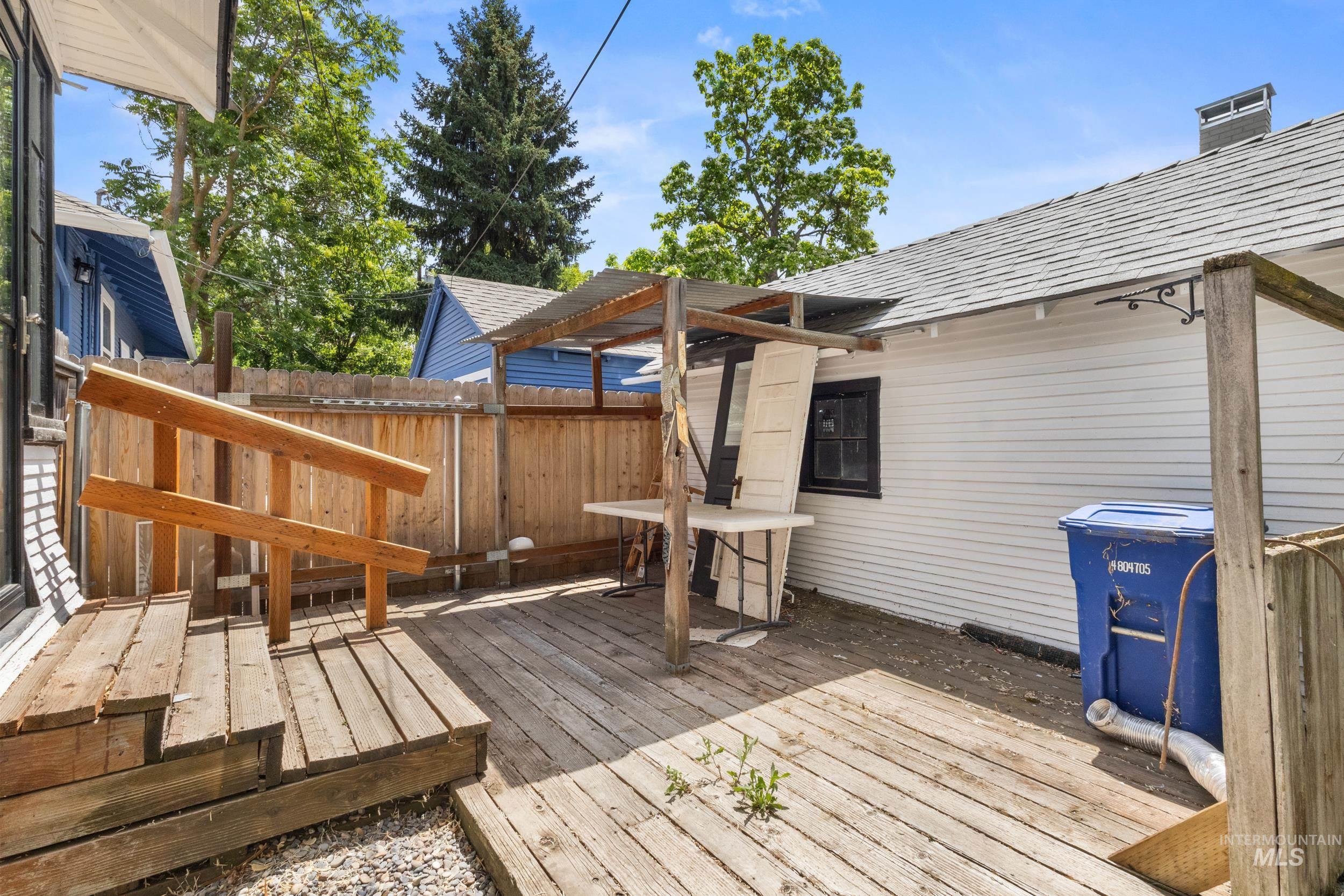 2119 W Brumback Street, Boise, Idaho 83702, 2 Bedrooms, 1 Bathroom, Residential For Sale, Price $565,000,MLS 98991462