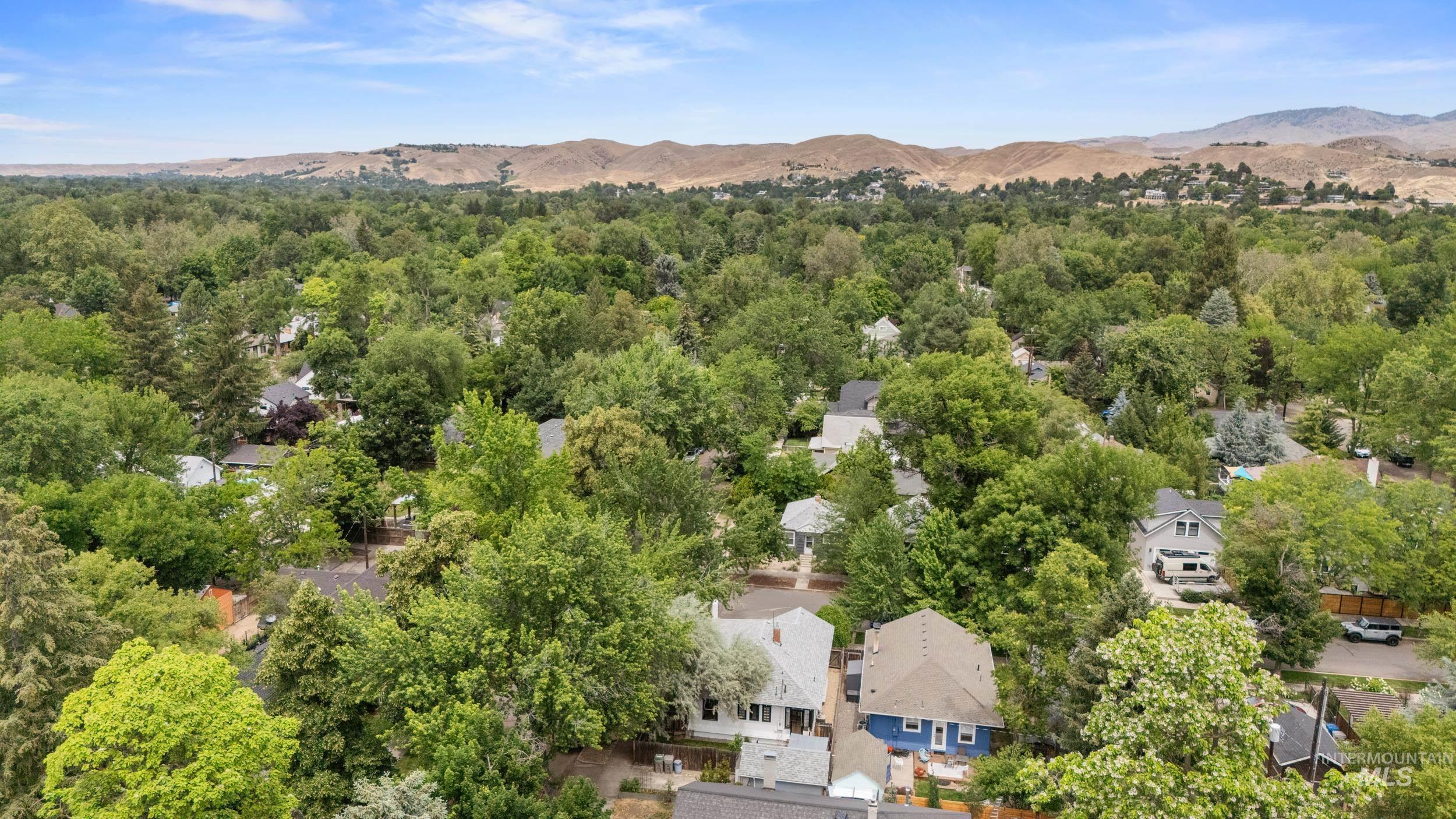 2119 W Brumback Street, Boise, Idaho 83702, 2 Bedrooms, 1 Bathroom, Residential For Sale, Price $565,000,MLS 98991462