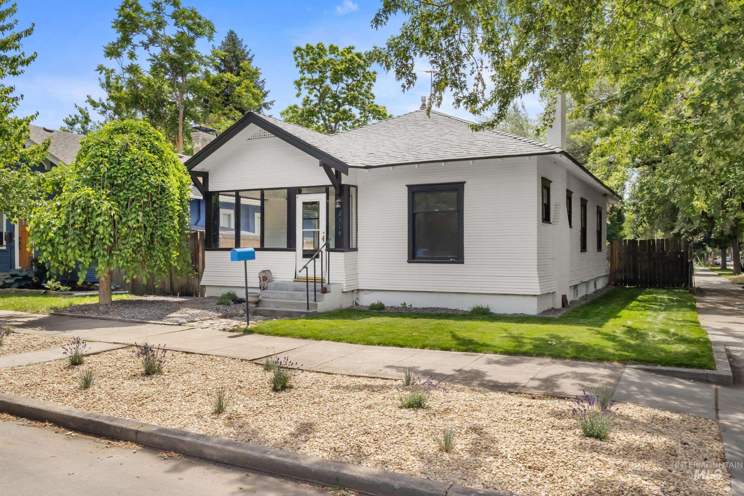 2119 W Brumback Street, Boise, Idaho 83702, 2 Bedrooms, 1 Bathroom, Residential For Sale, Price $565,000,MLS 98991462