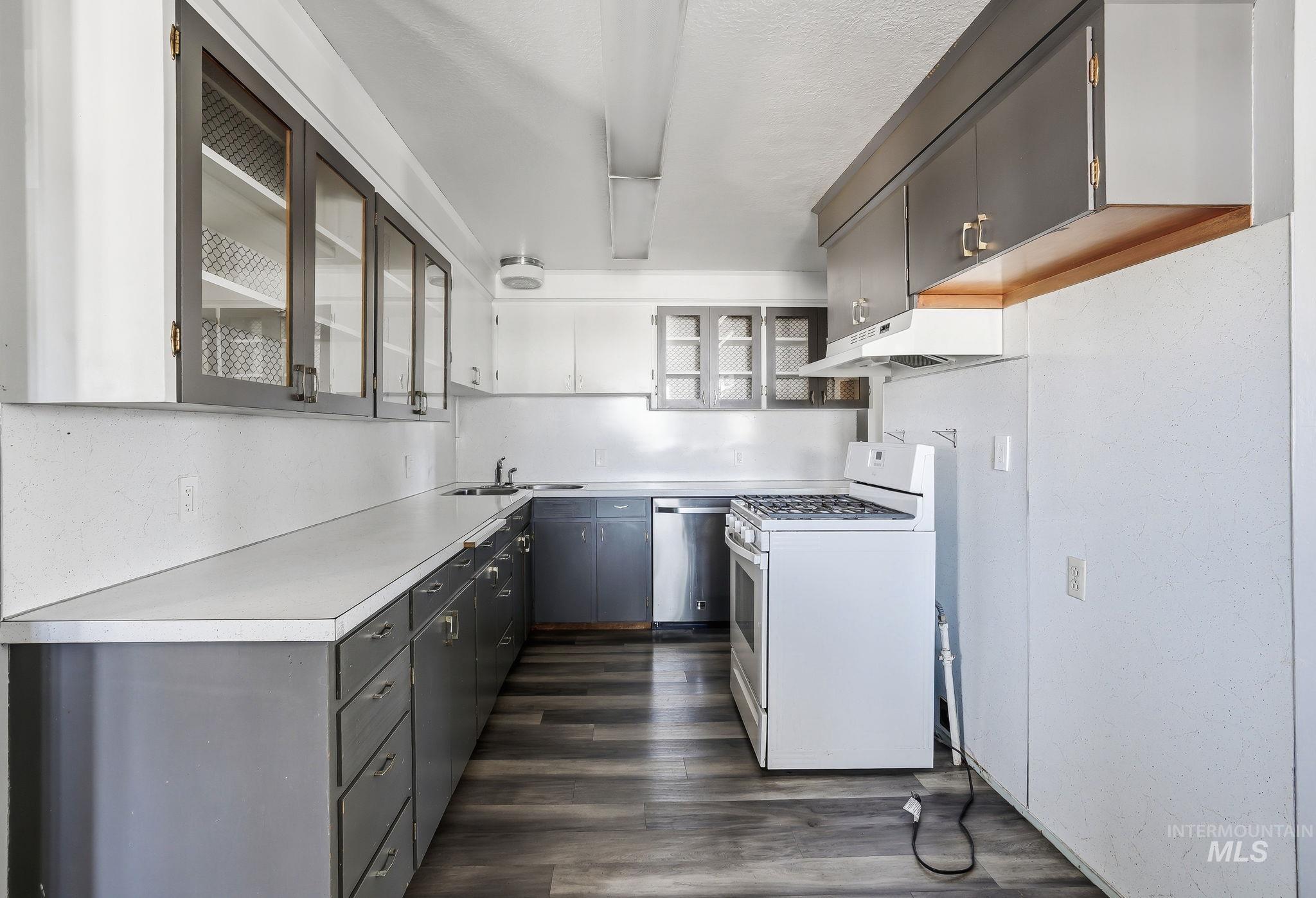 3203 Colorado Ave, Caldwell, Idaho 83605, 3 Bedrooms, 1 Bathroom, Residential For Sale, Price $299,000, 98991463