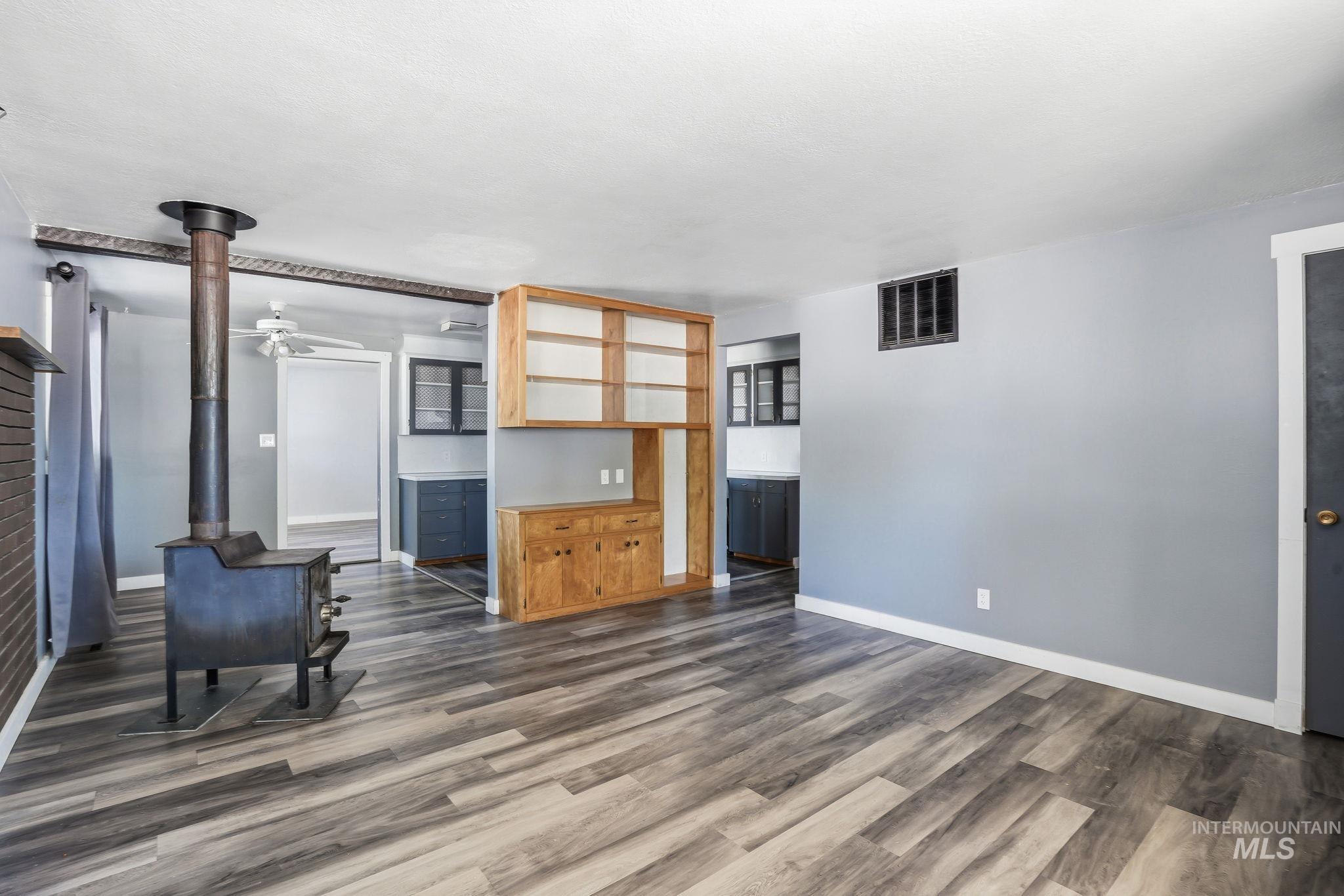 3203 Colorado Ave, Caldwell, Idaho 83605, 3 Bedrooms, 1 Bathroom, Residential For Sale, Price $299,000, 98991463