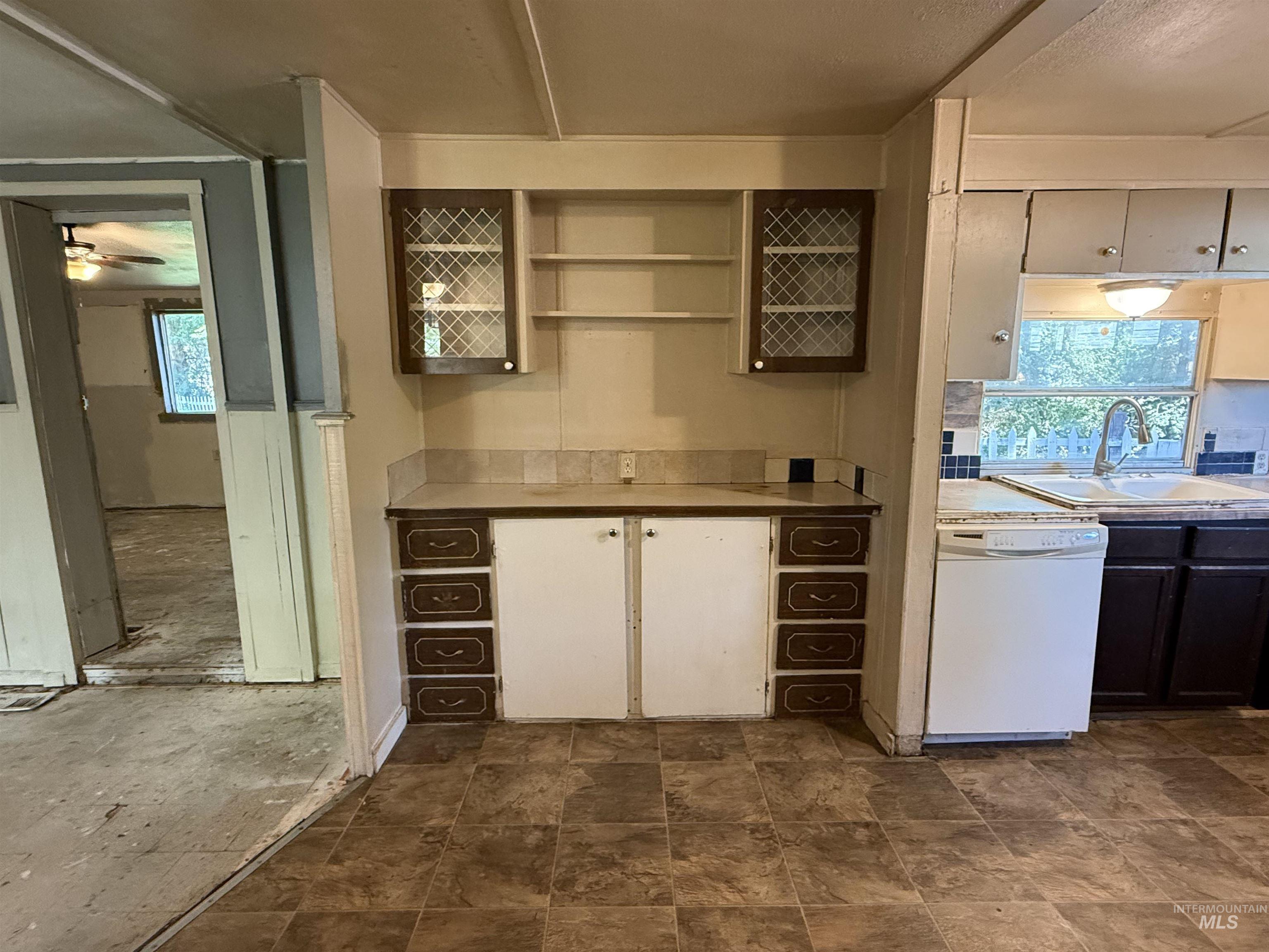 1226 S Elder St, Nampa, Idaho 83686-5924, 2 Bedrooms, 1 Bathroom, Residential For Sale, Price $189,000,MLS 98991467