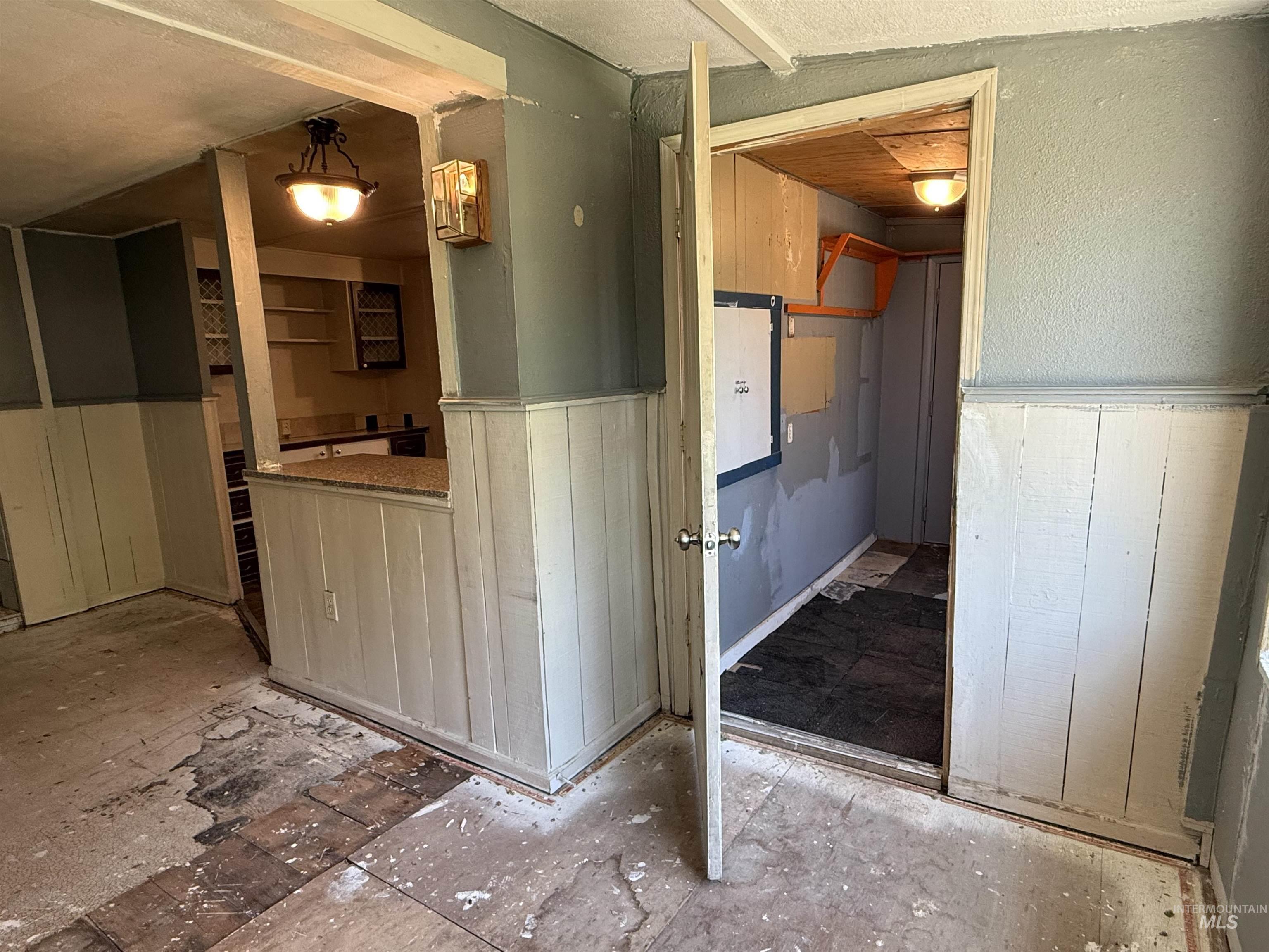1226 S Elder St, Nampa, Idaho 83686-5924, 2 Bedrooms, 1 Bathroom, Residential For Sale, Price $189,000,MLS 98991467