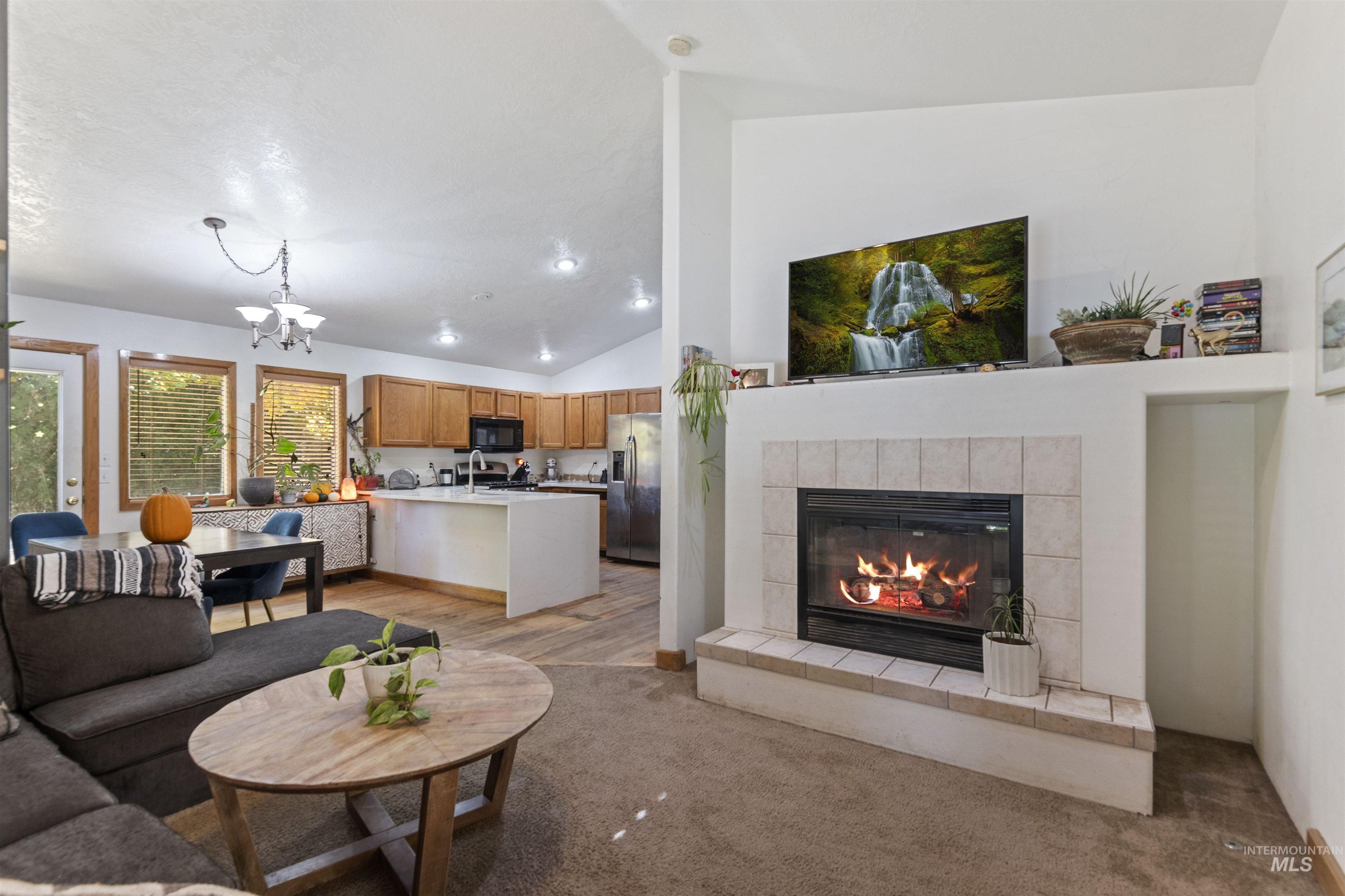 5675 N Graham Ave, Boise, Idaho 83713, 3 Bedrooms, 2 Bathrooms, Residential For Sale, Price $415,000, 98991470