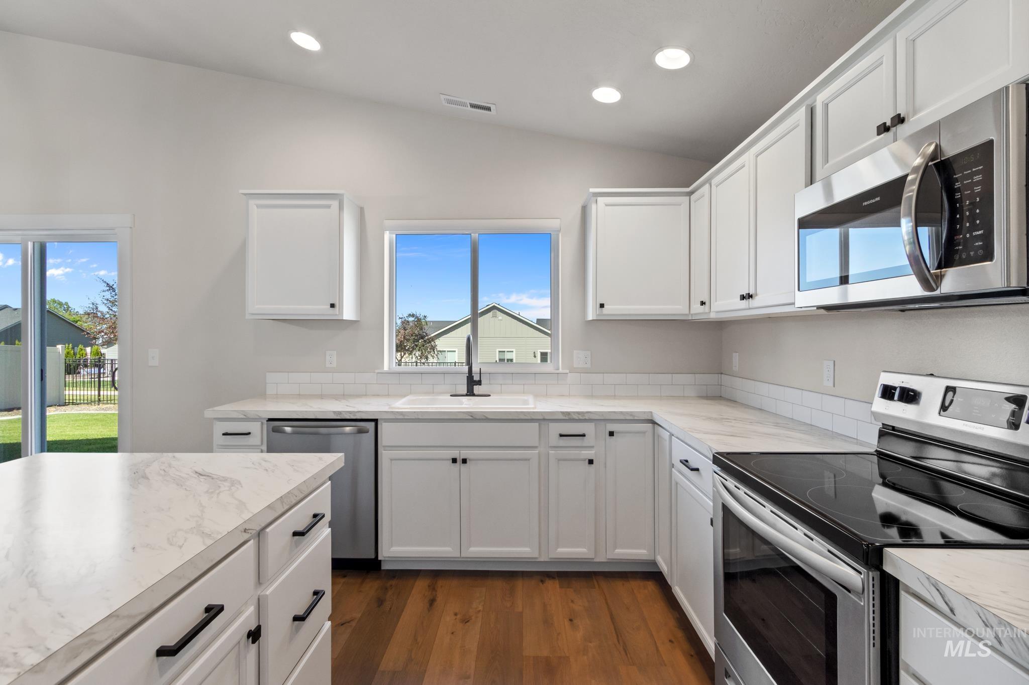 2939 Coral Falls Ave, Kuna, Idaho 83634, 4 Bedrooms, 2 Bathrooms, Residential For Sale, Price $499,000,MLS 98991471
