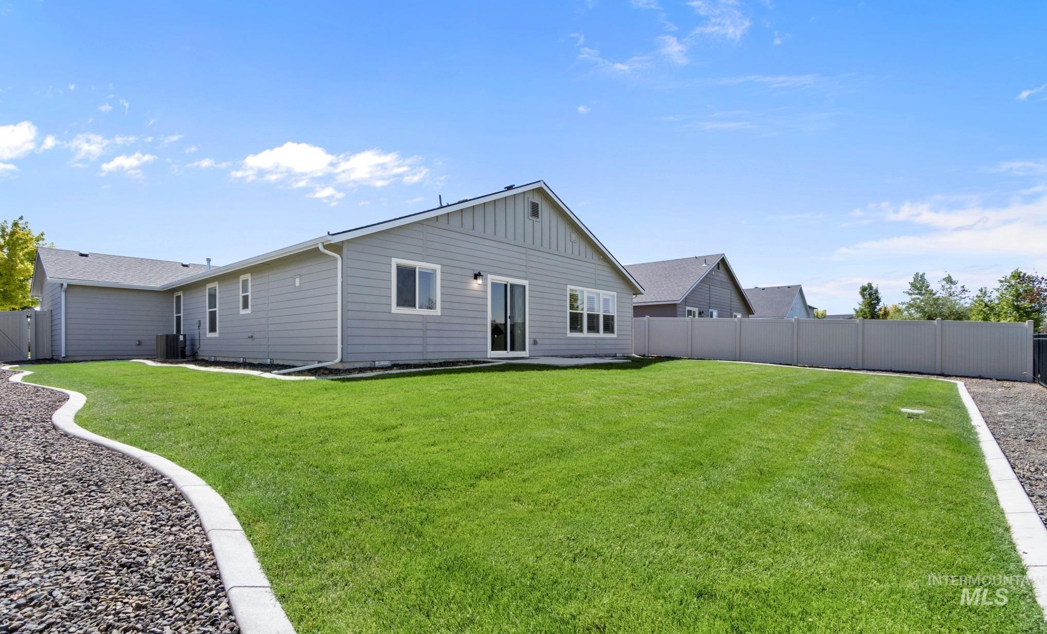 2939 Coral Falls Ave, Kuna, Idaho 83634, 4 Bedrooms, 2 Bathrooms, Residential For Sale, Price $499,000,MLS 98991471