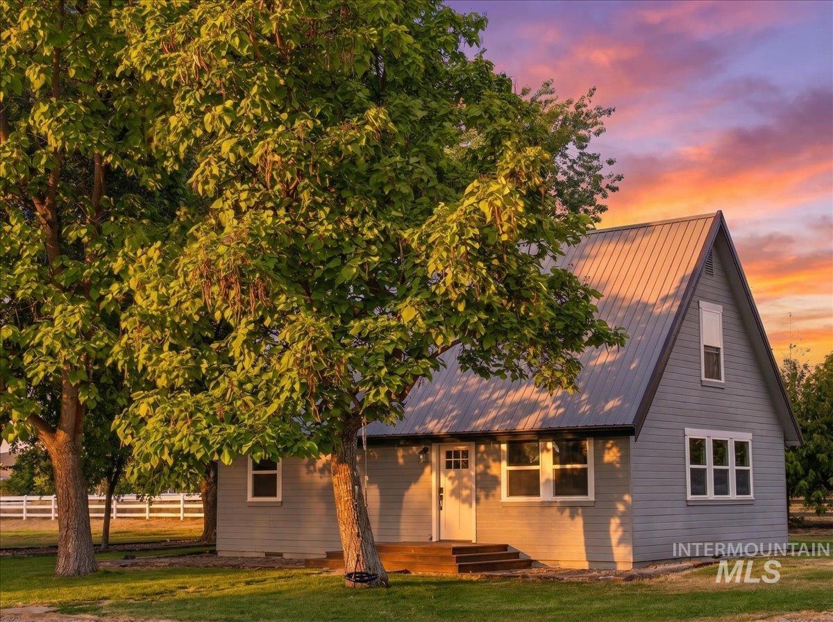 3430 Gem Ave, Emmett, Idaho 83617, 3 Bedrooms, 2 Bathrooms, Residential For Sale, Price $725,000, 98991476