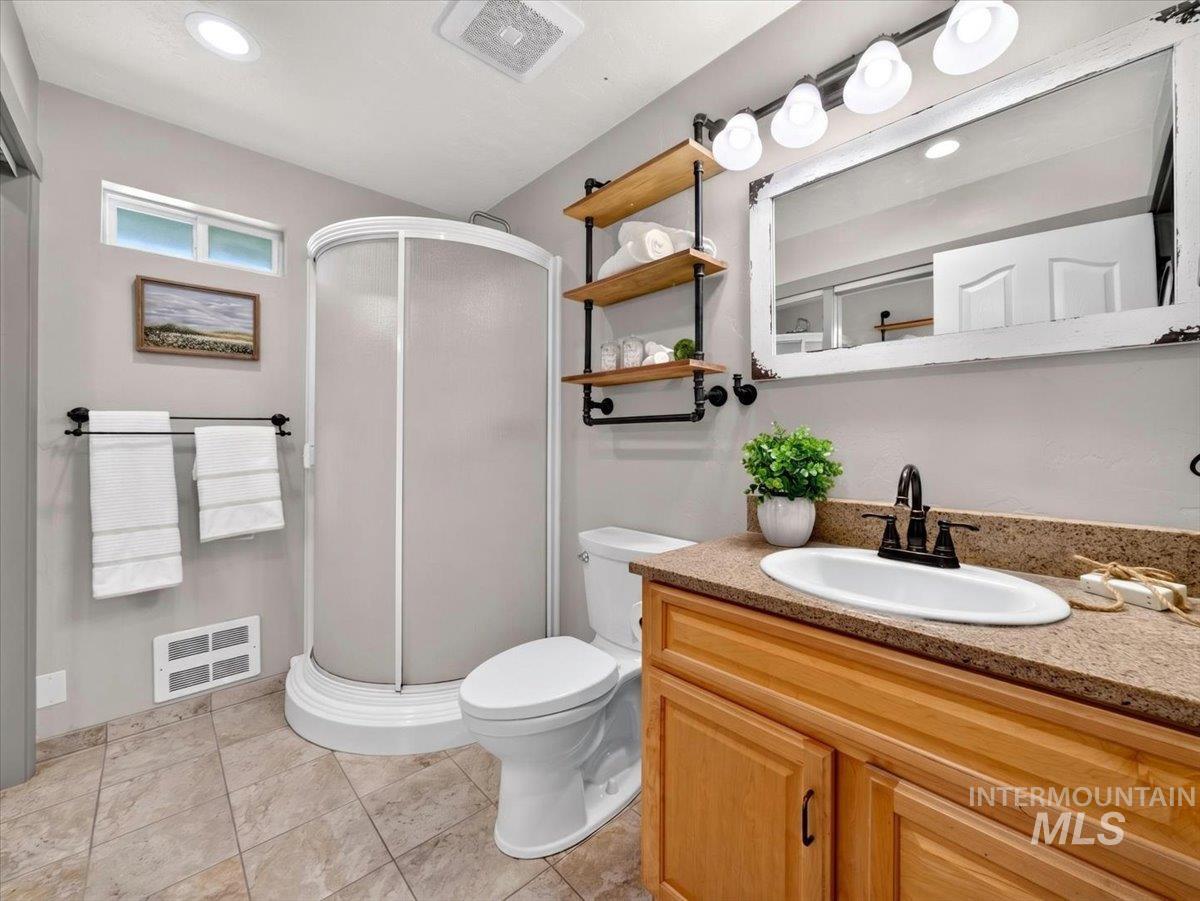 3430 Gem Ave, Emmett, Idaho 83617, 3 Bedrooms, 2 Bathrooms, Residential For Sale, Price $725,000, 98991476