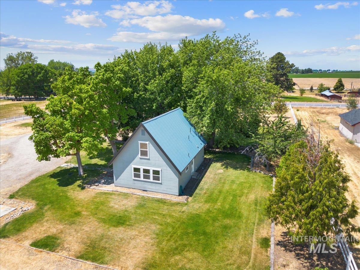 3430 Gem Ave, Emmett, Idaho 83617, 3 Bedrooms, 2 Bathrooms, Residential For Sale, Price $725,000, 98991476