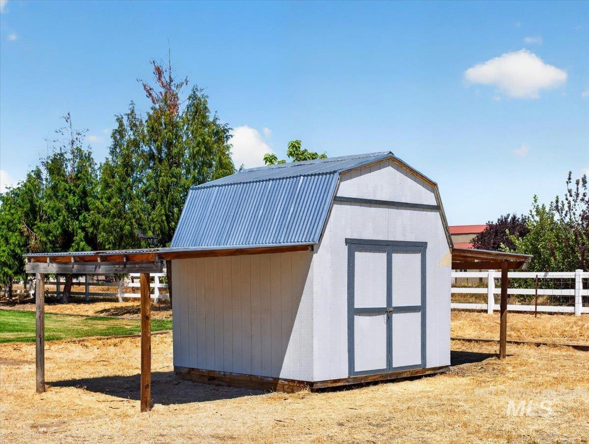 3430 Gem Ave, Emmett, Idaho 83617, 3 Bedrooms, 2 Bathrooms, Residential For Sale, Price $725,000, 98991476