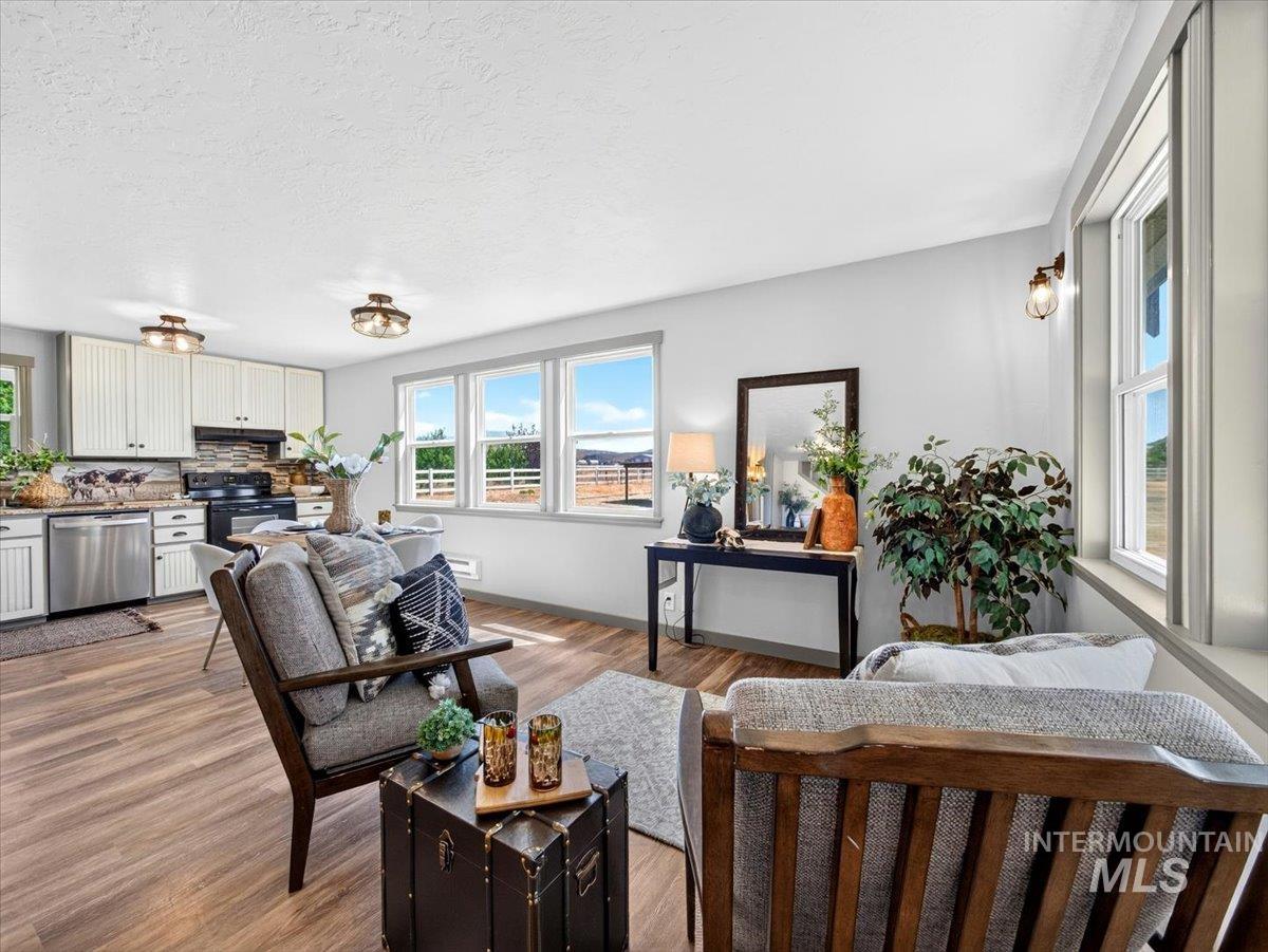 3430 Gem Ave, Emmett, Idaho 83617, 3 Bedrooms, 2 Bathrooms, Residential For Sale, Price $725,000, 98991476