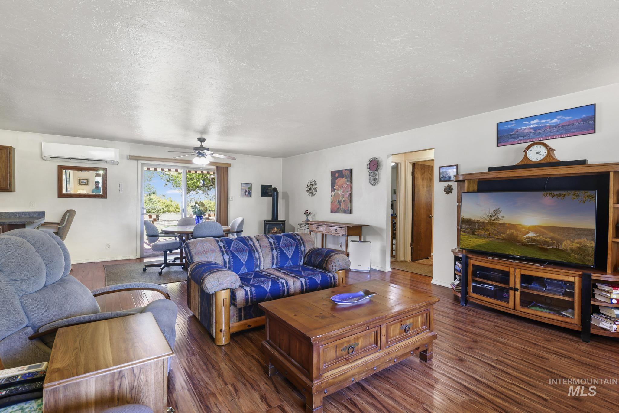 3316 Oregon Trail Drive, Kimberly, Idaho 83341, 4 Bedrooms, 2 Bathrooms, Residential For Sale, Price $525,000, 98991479