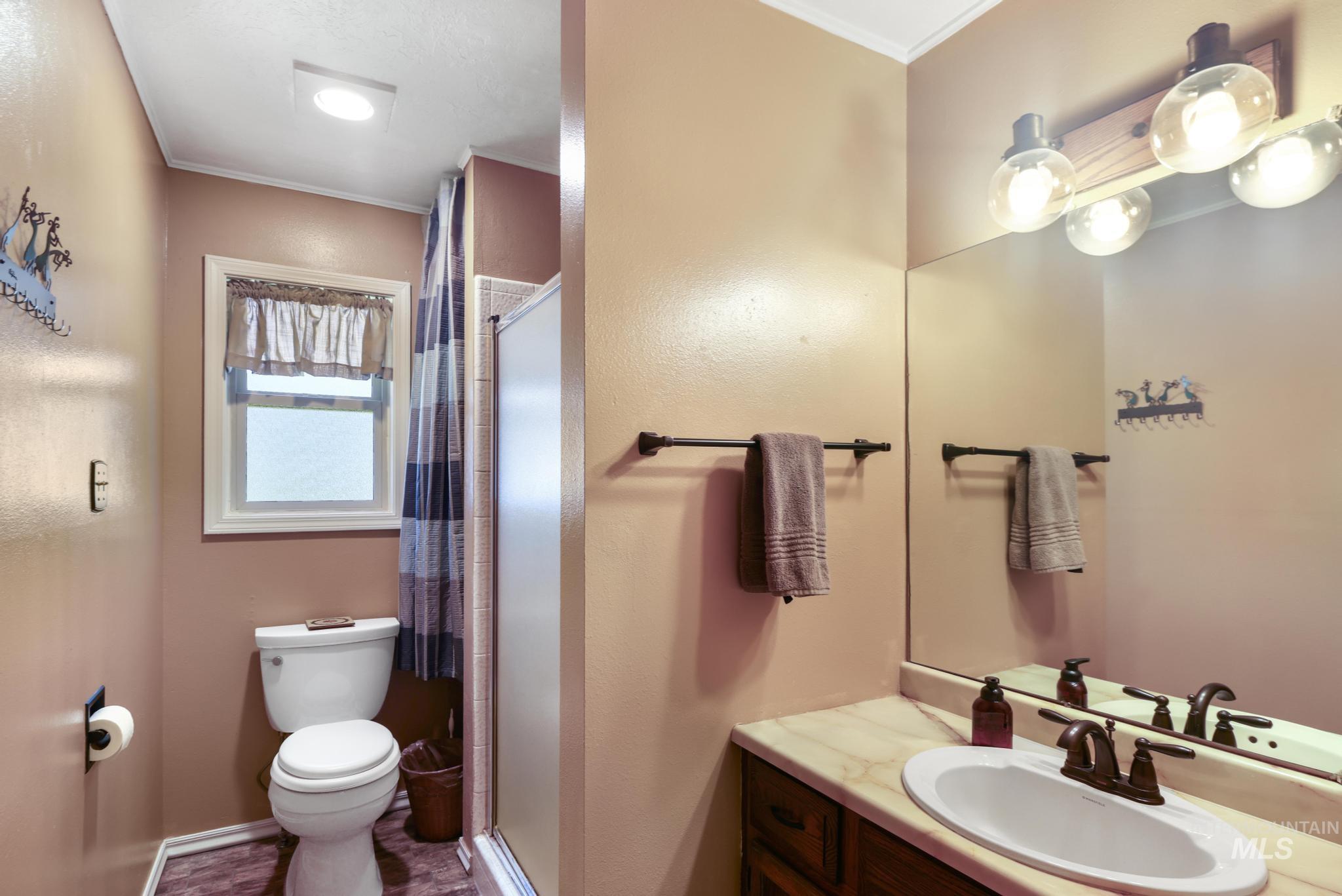 3316 Oregon Trail Drive, Kimberly, Idaho 83341, 4 Bedrooms, 2 Bathrooms, Residential For Sale, Price $525,000, 98991479