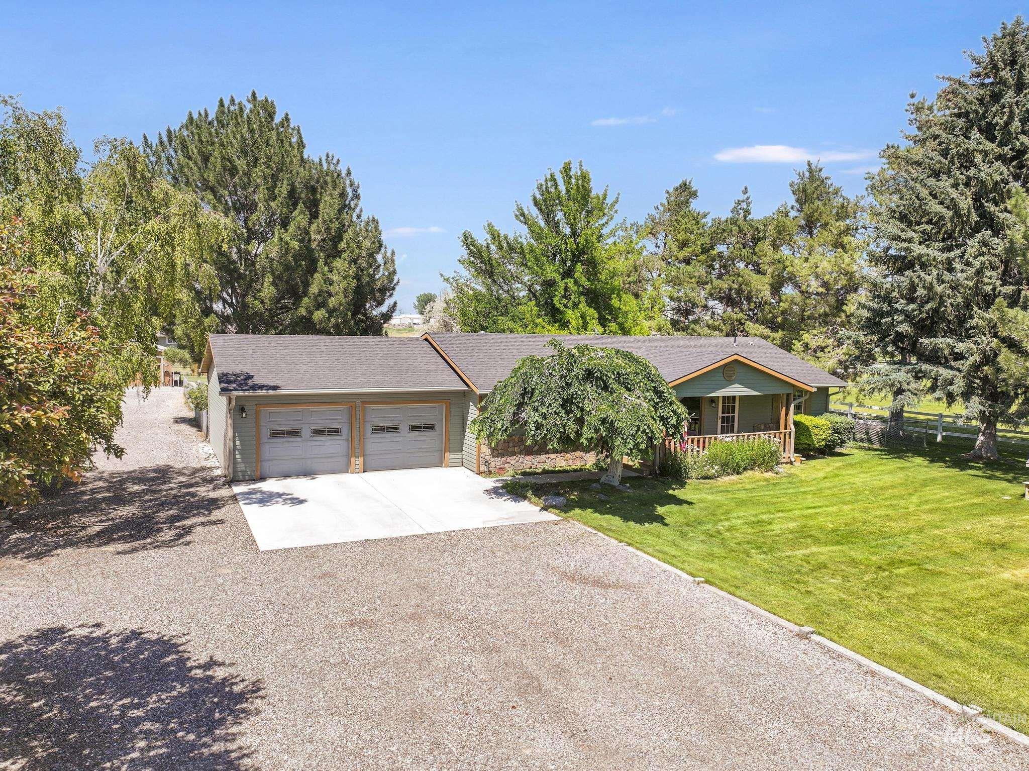 3316 Oregon Trail Drive, Kimberly, Idaho 83341, 4 Bedrooms, 2 Bathrooms, Residential For Sale, Price $525,000, 98991479
