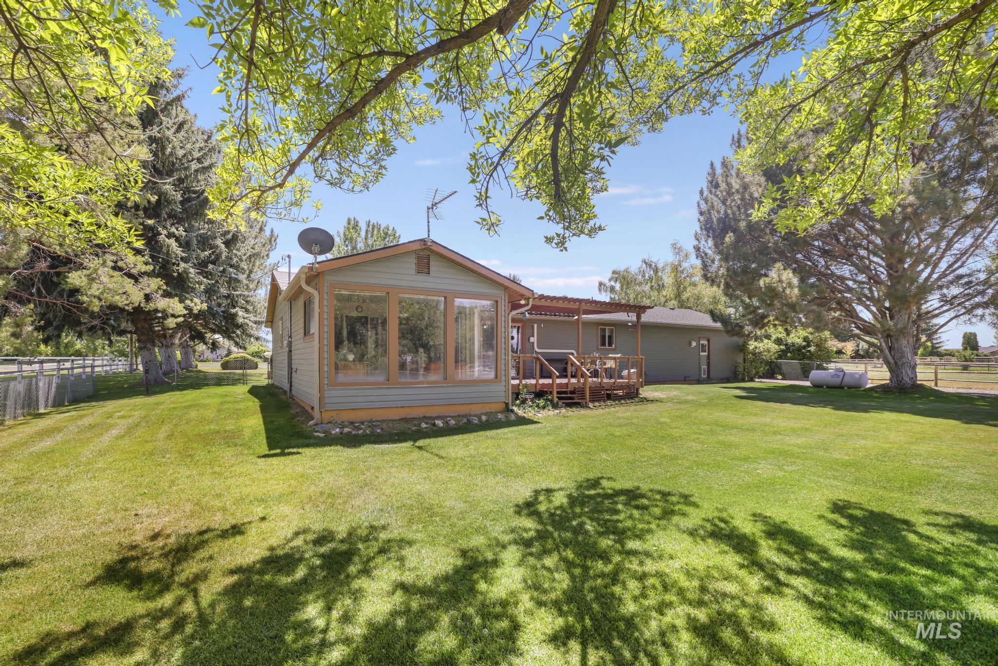 3316 Oregon Trail Drive, Kimberly, Idaho 83341, 4 Bedrooms, 2 Bathrooms, Residential For Sale, Price $525,000, 98991479