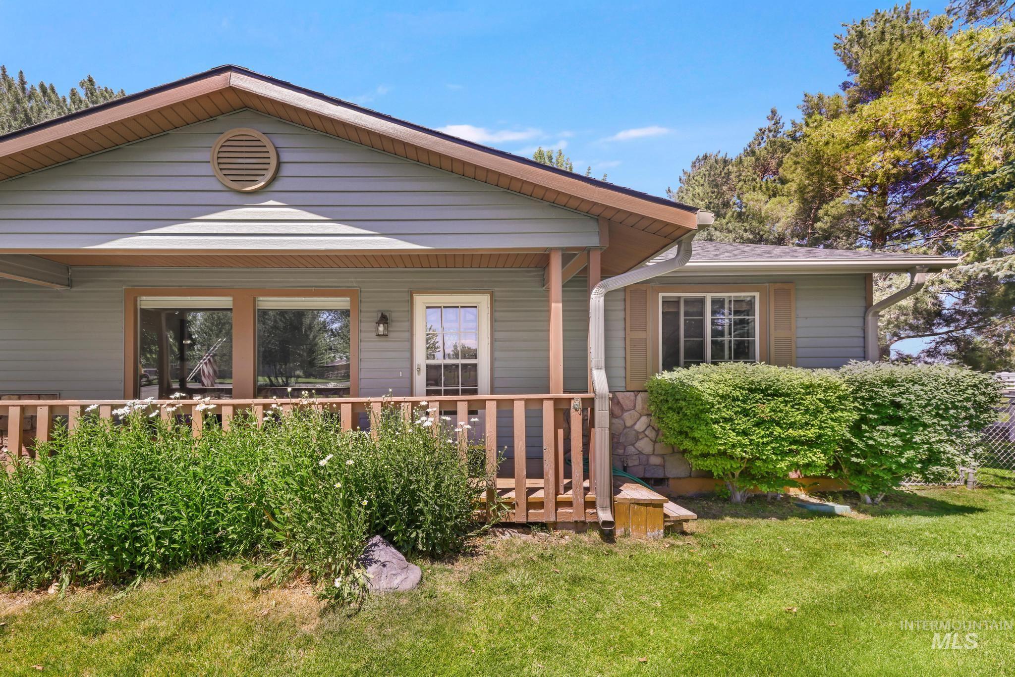 3316 Oregon Trail Drive, Kimberly, Idaho 83341, 4 Bedrooms, 2 Bathrooms, Residential For Sale, Price $525,000, 98991479
