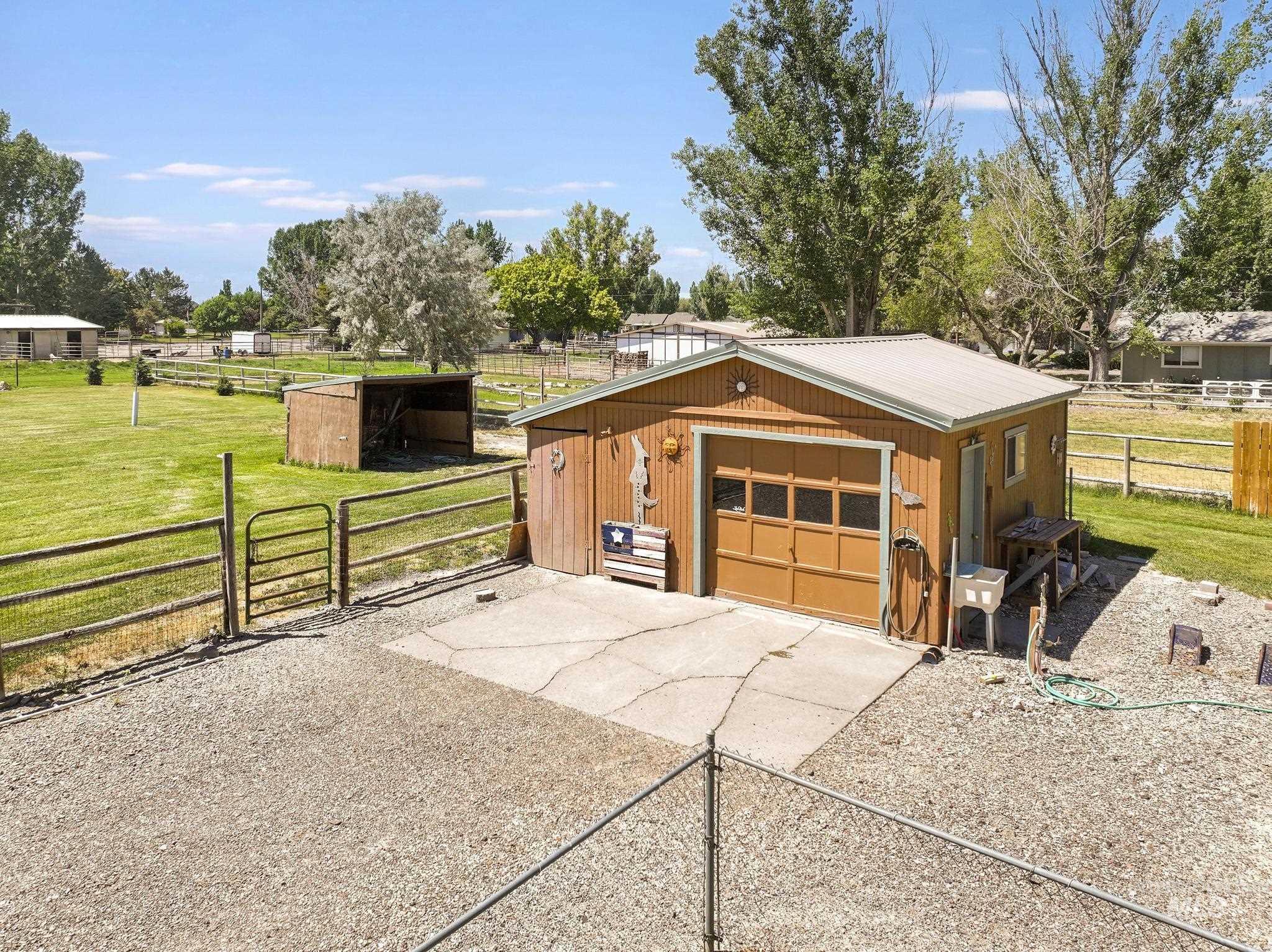 3316 Oregon Trail Drive, Kimberly, Idaho 83341, 4 Bedrooms, 2 Bathrooms, Residential For Sale, Price $525,000, 98991479