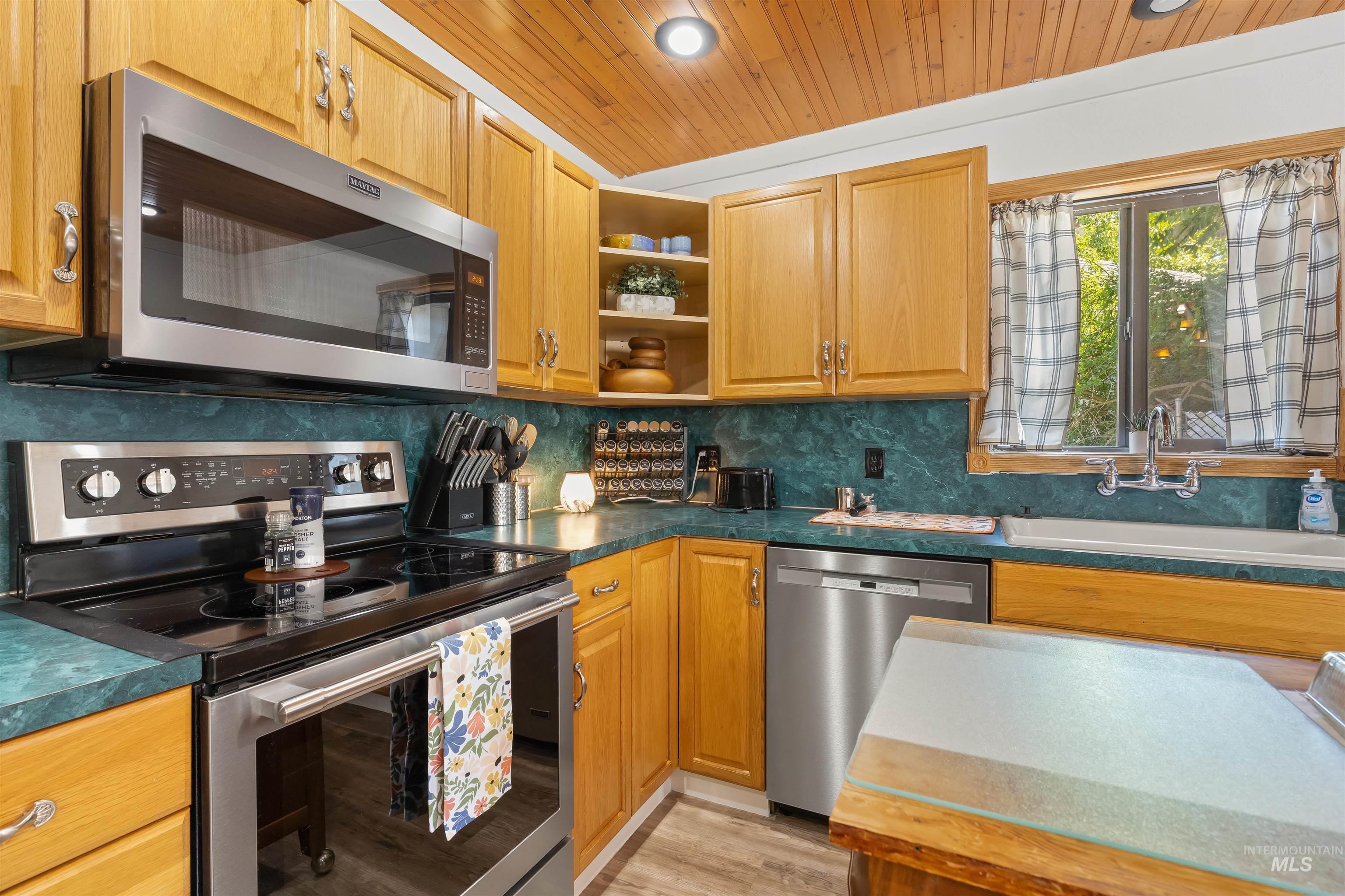 740 9th Street, Clarkston, Washington 99403, 3 Bedrooms, 1.5 Bathrooms, Residential For Sale, Price $289,900, 98991481