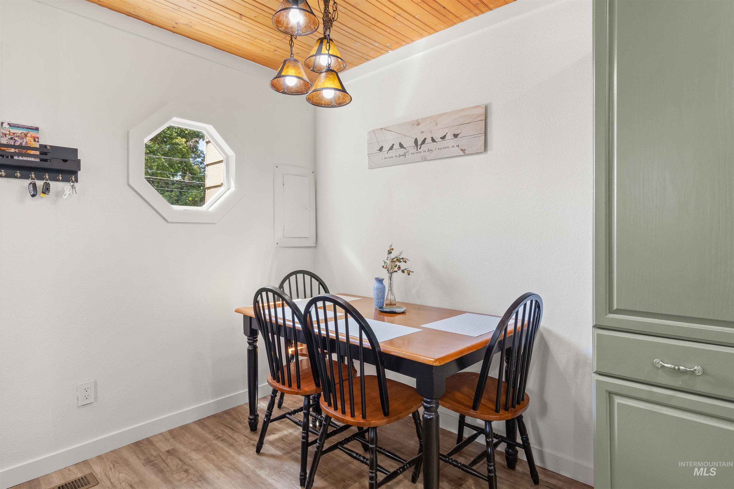 740 9th Street, Clarkston, Washington 99403, 3 Bedrooms, 1.5 Bathrooms, Residential For Sale, Price $289,900, 98991481