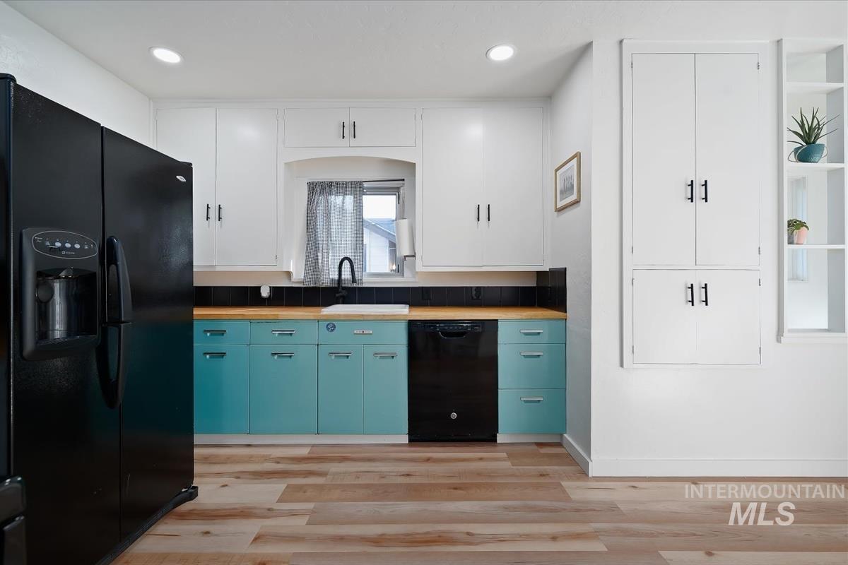1003 15th Ave. S., Nampa, Idaho 83651, 4 Bedrooms, 2 Bathrooms, Residential For Sale, Price $369,900, 98991482