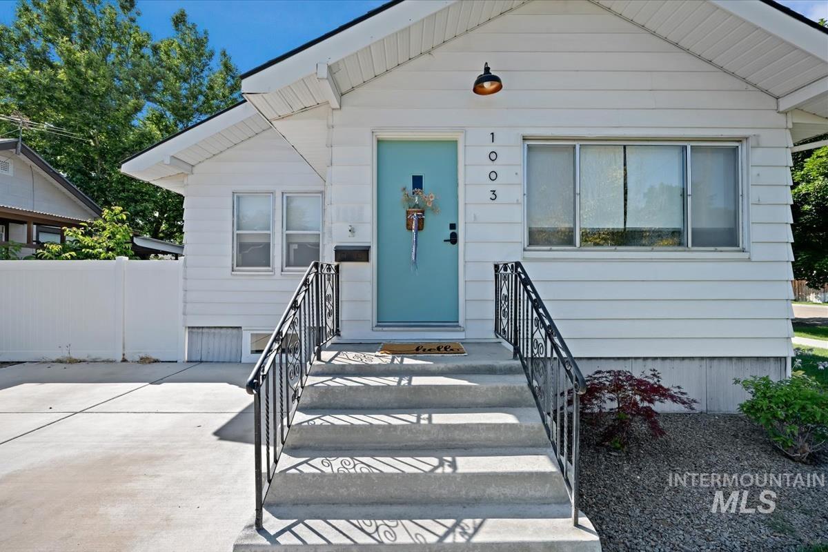 1003 15th Ave. S., Nampa, Idaho 83651, 4 Bedrooms, 2 Bathrooms, Residential For Sale, Price $369,900, 98991482