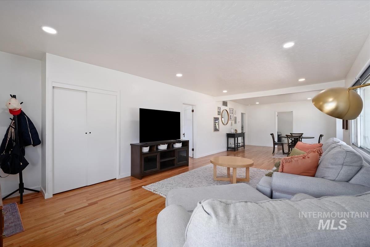 1003 15th Ave. S., Nampa, Idaho 83651, 4 Bedrooms, 2 Bathrooms, Residential For Sale, Price $369,900, 98991482