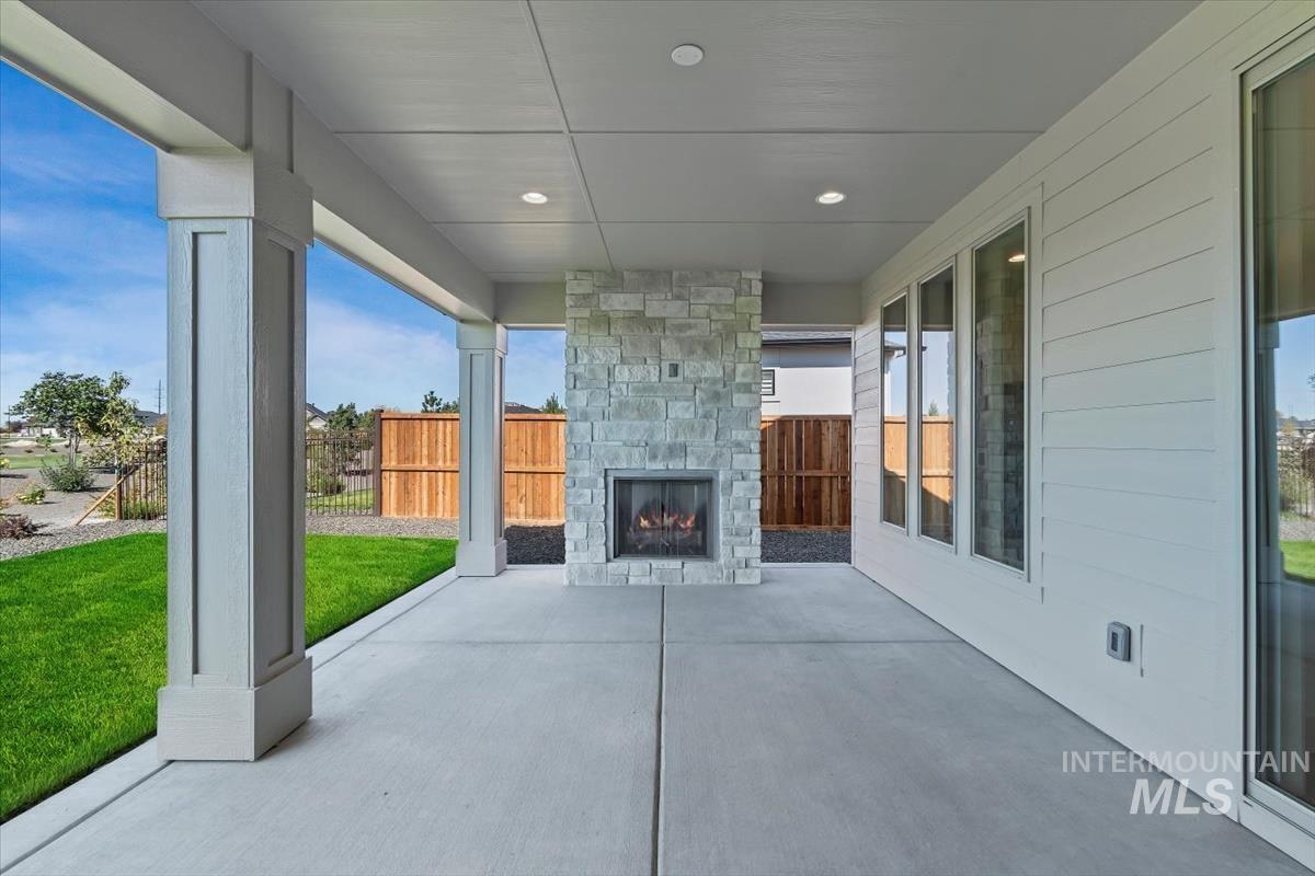 11883 S Besra Ln, Kuna, Idaho 83634, 3 Bedrooms, 2.5 Bathrooms, Residential For Sale, Price $669,900, 98991483