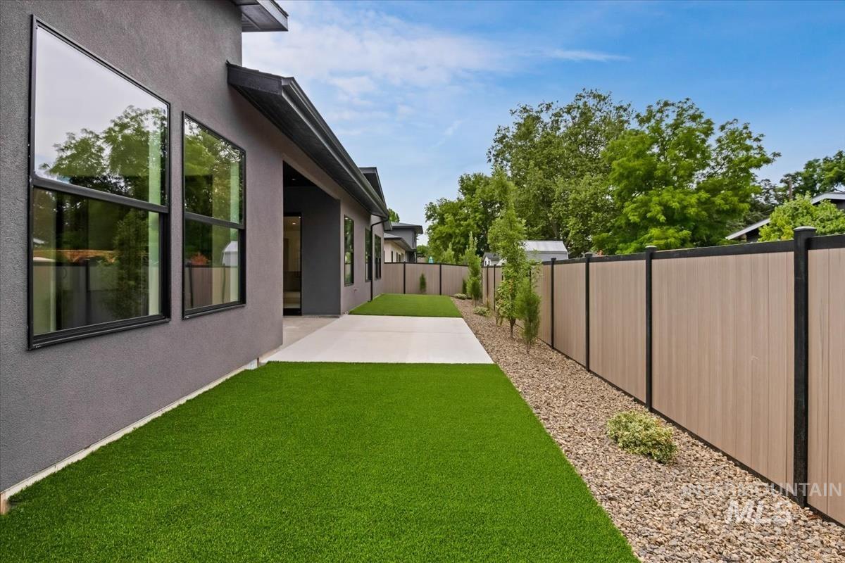 4667 N Collister Dr, Boise, Idaho 83703, 3 Bedrooms, 2.5 Bathrooms, Residential For Sale, Price $860,000, 98991485
