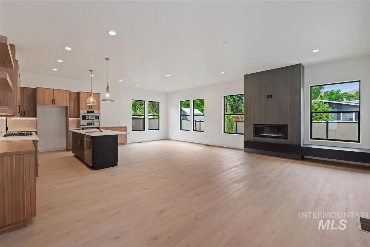 4667 N Collister Dr, Boise, Idaho 83703, 3 Bedrooms, 2.5 Bathrooms, Residential For Sale, Price $860,000, 98991485