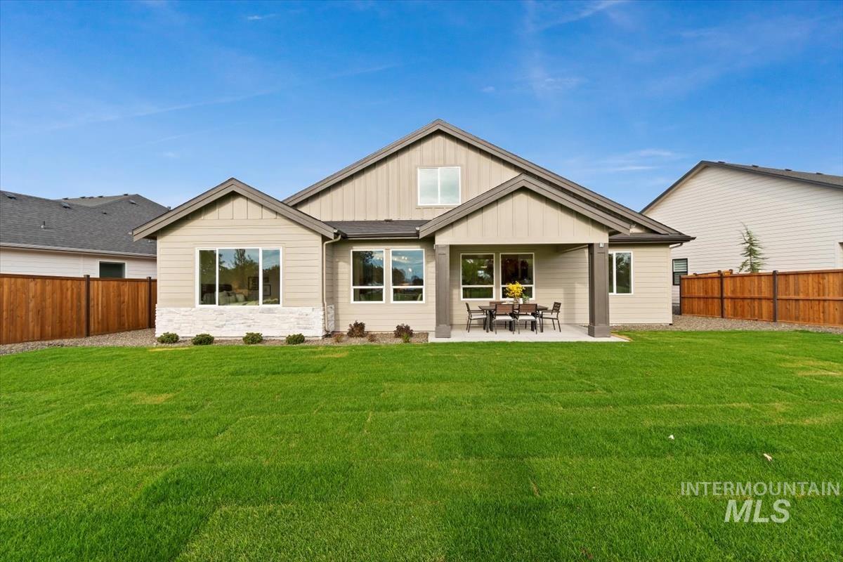 10583 W Lahinch Ln, Kuna, Idaho 83634, 3 Bedrooms, 3 Bathrooms, Residential For Sale, Price $749,900, 98991488